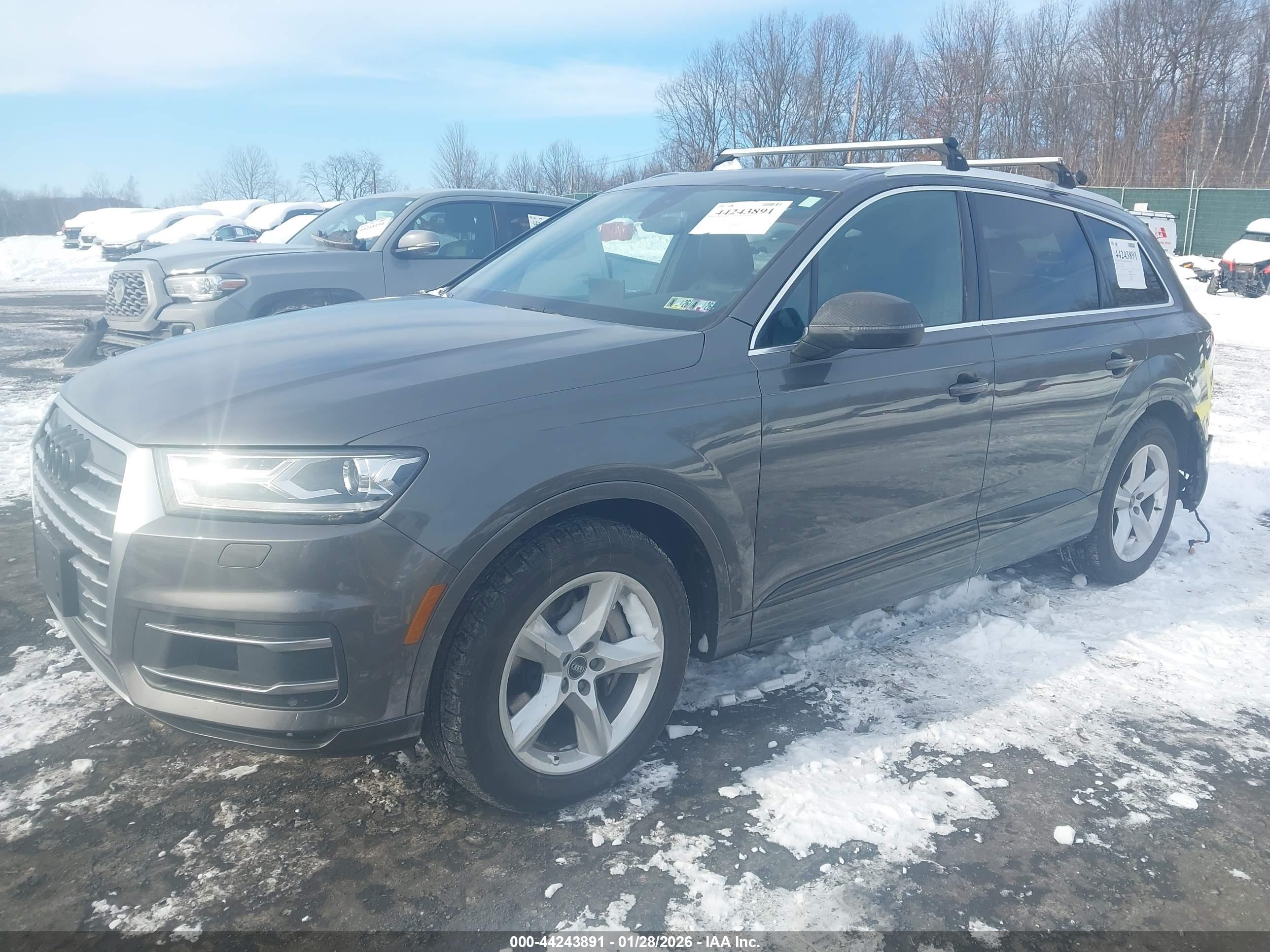 AUDI Q7 image 2