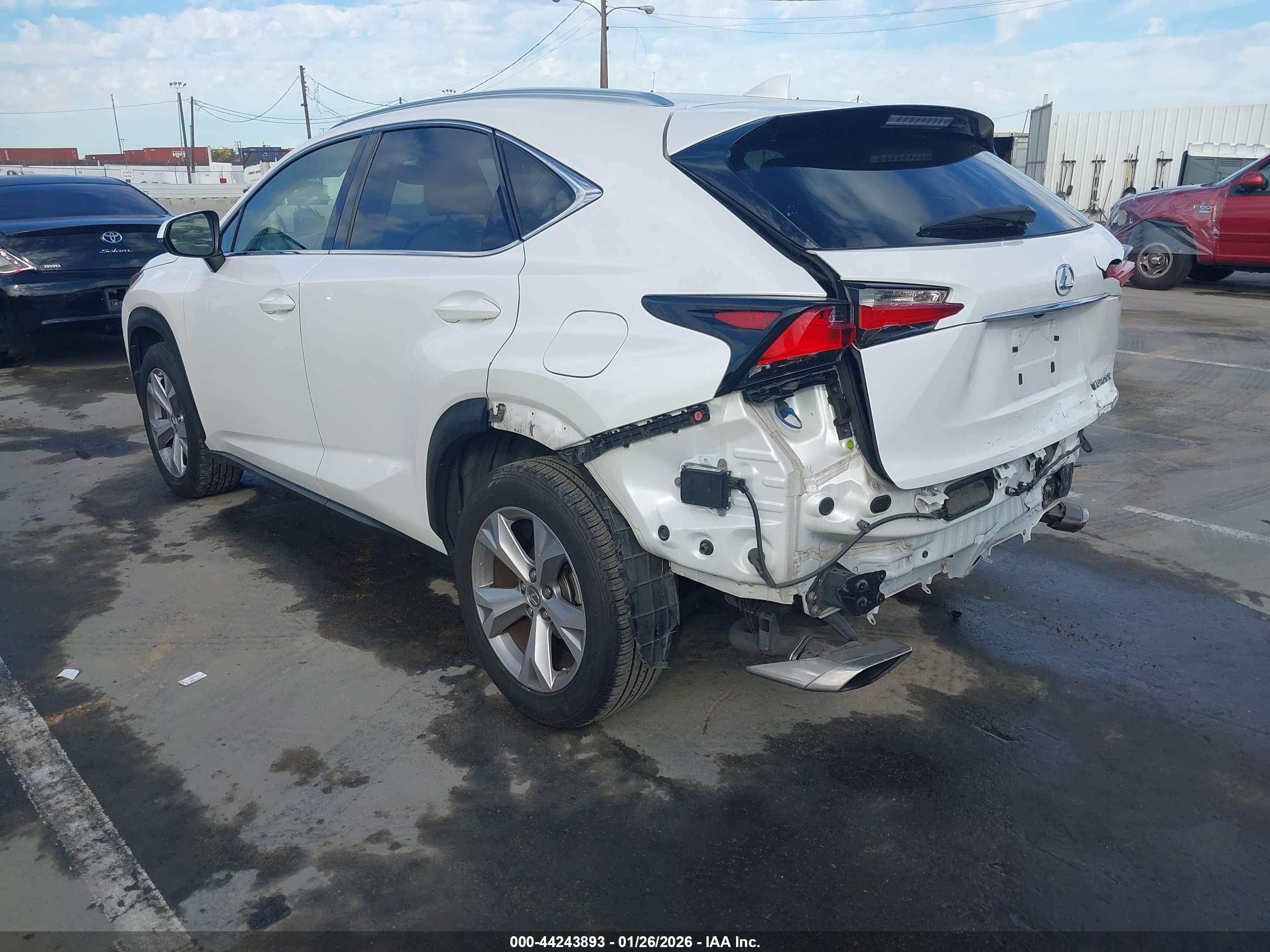 LEXUS NX image 3