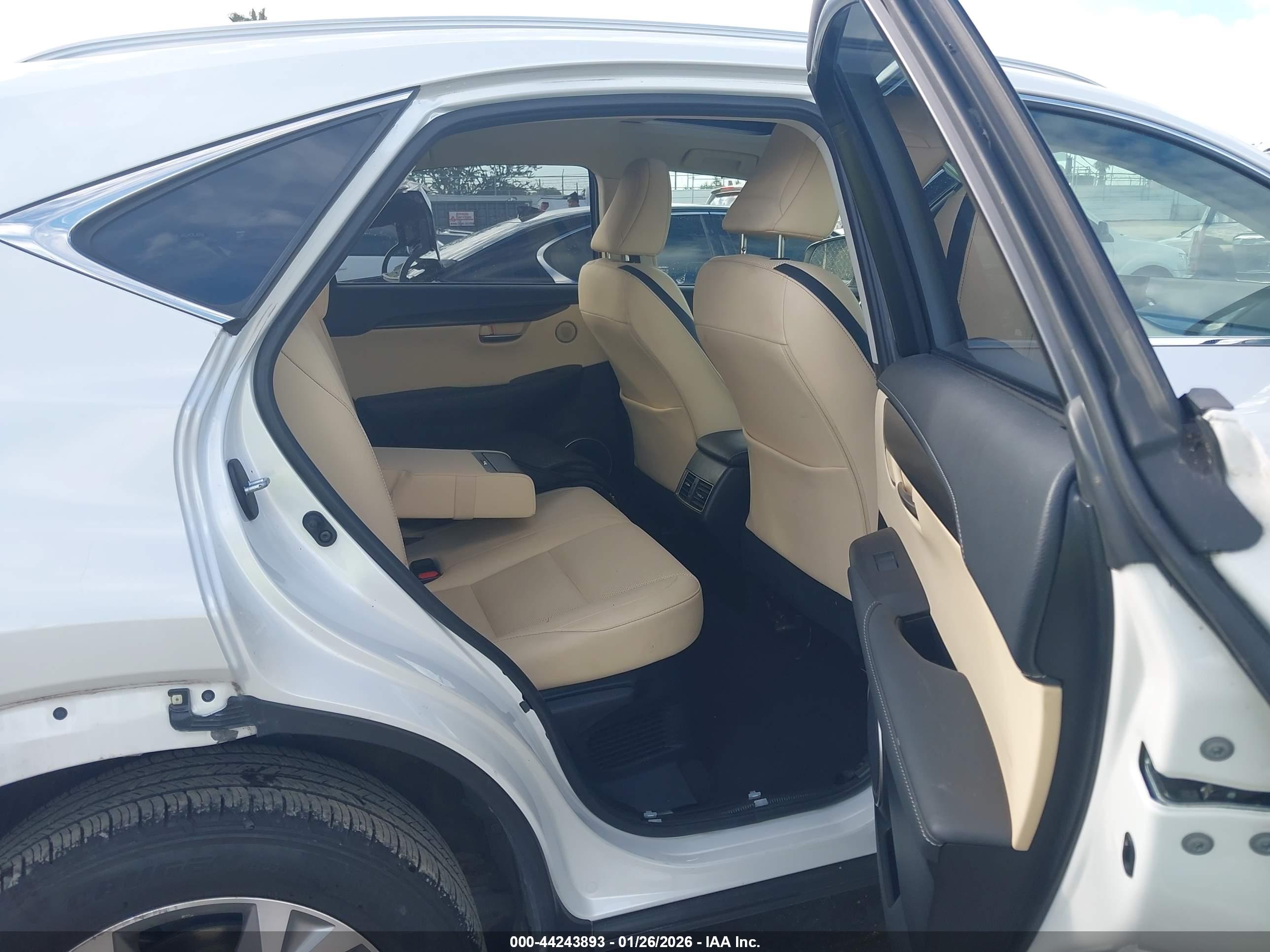 LEXUS NX image 8