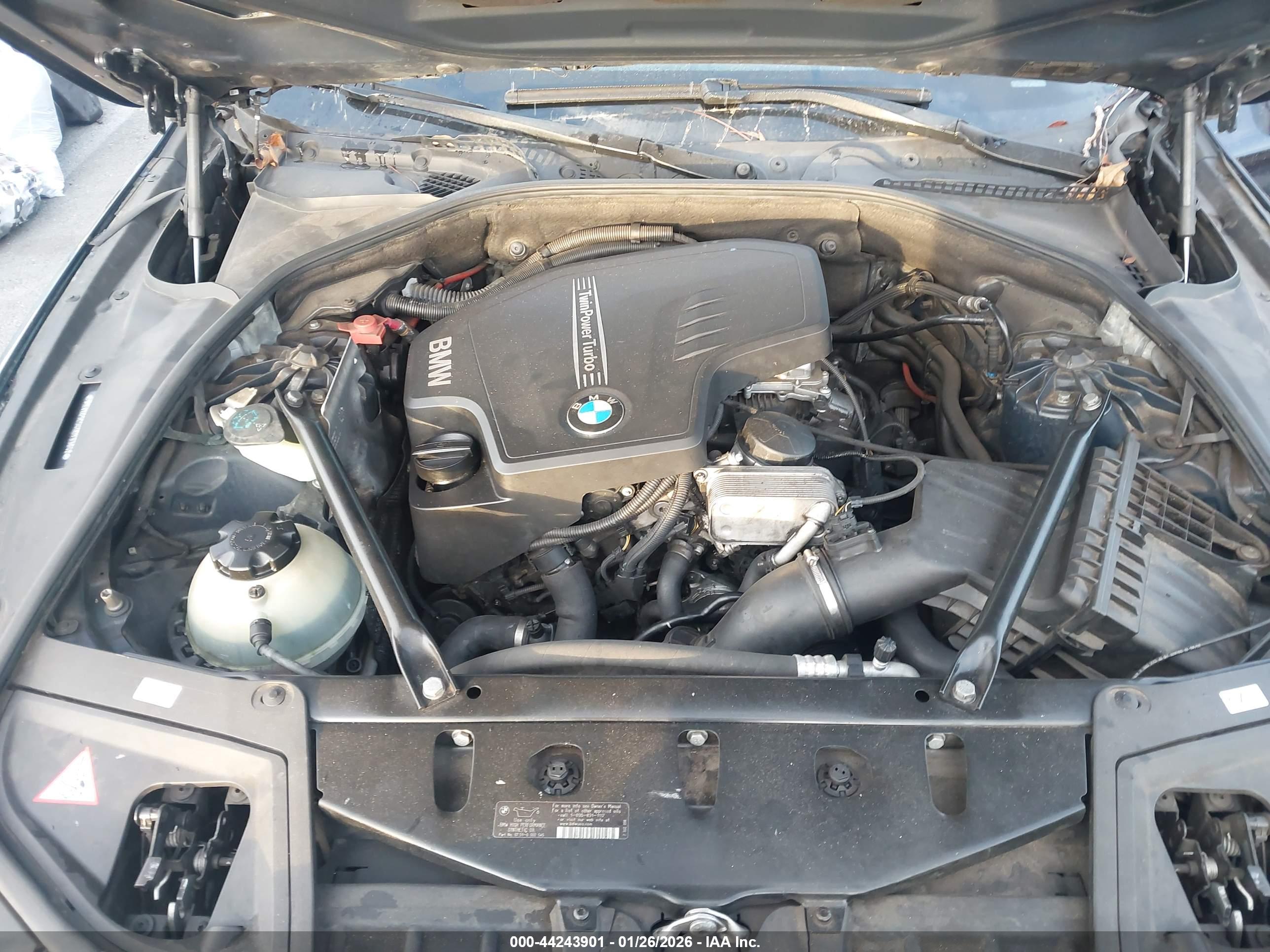 BMW 528I image 10