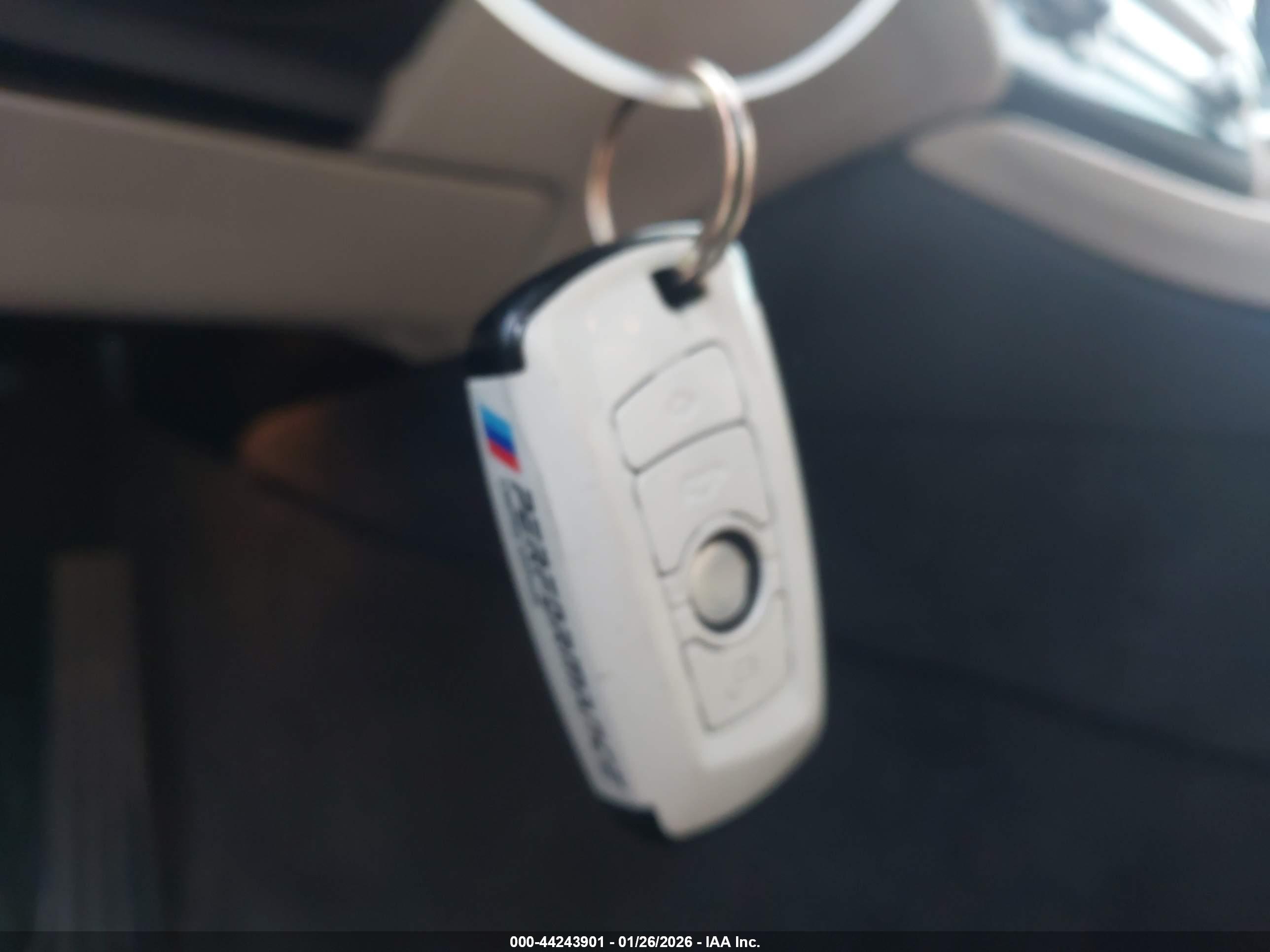 BMW 528I image 11
