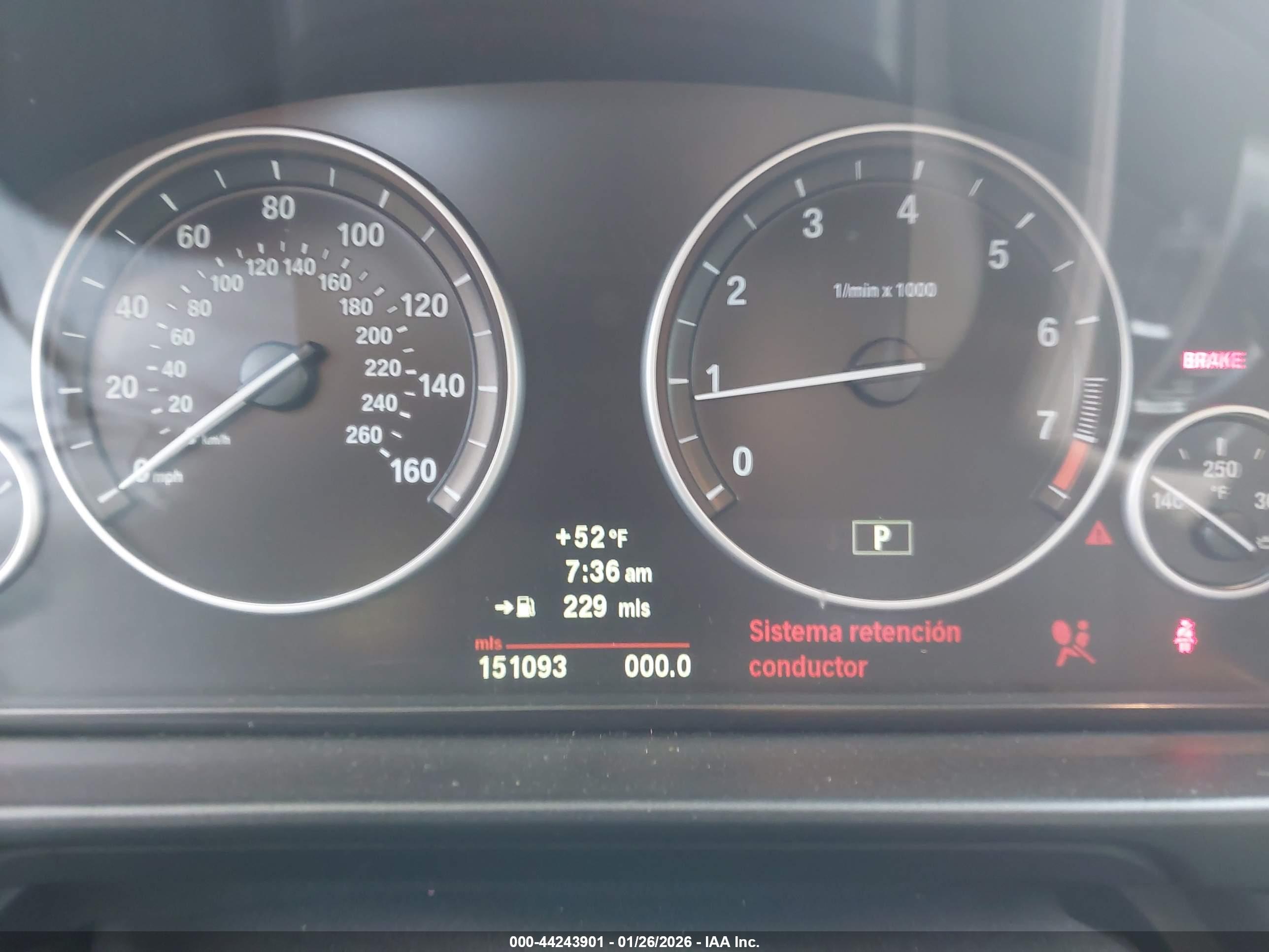 BMW 528I image 7