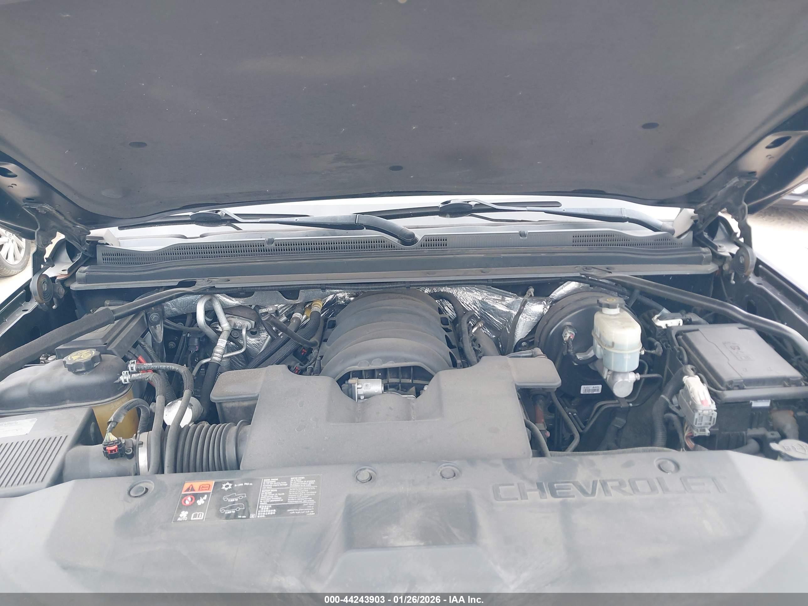 CHEVROLET SUBURBAN image 10