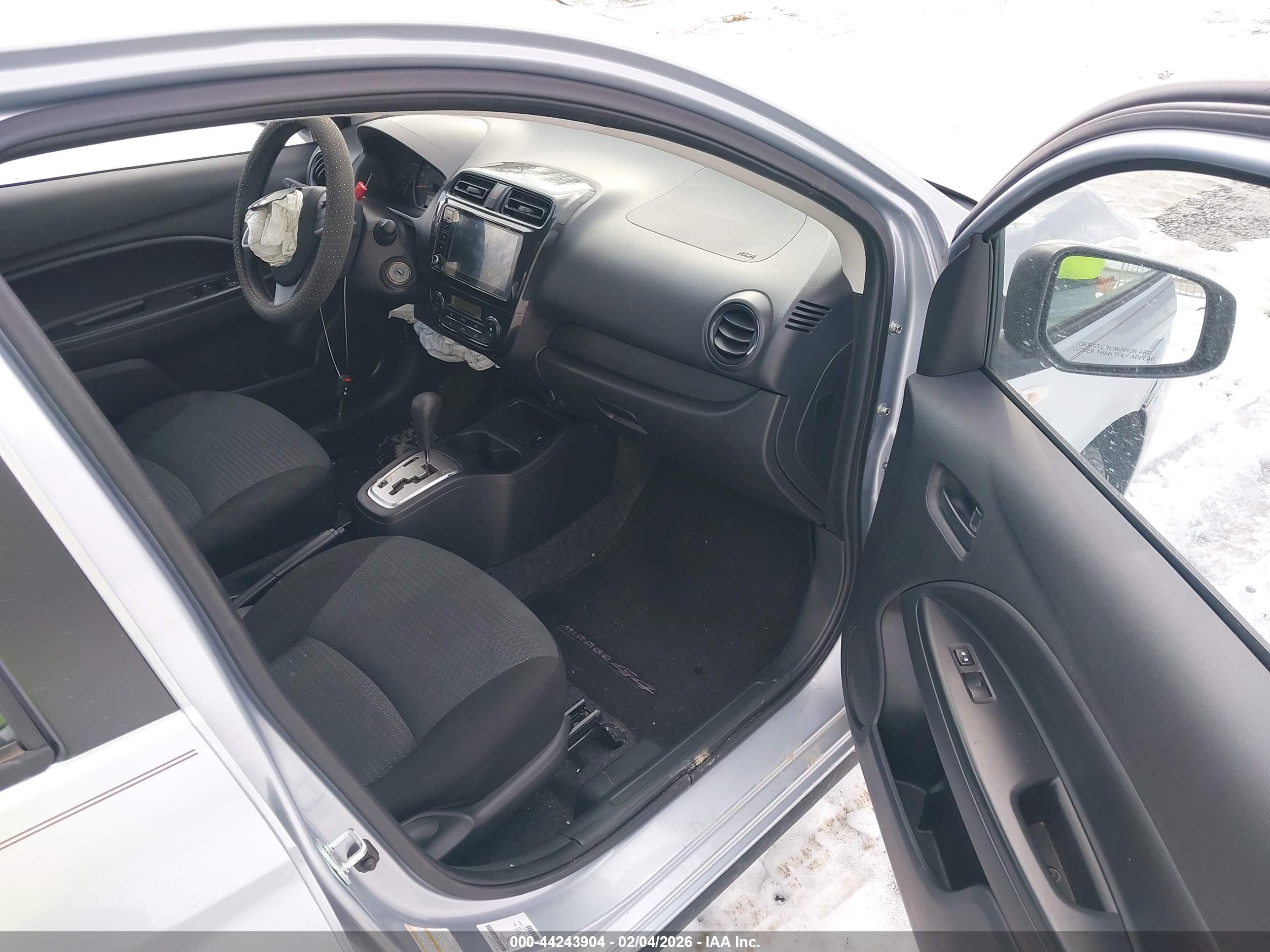 MITSUBISHI MIRAGE image 5