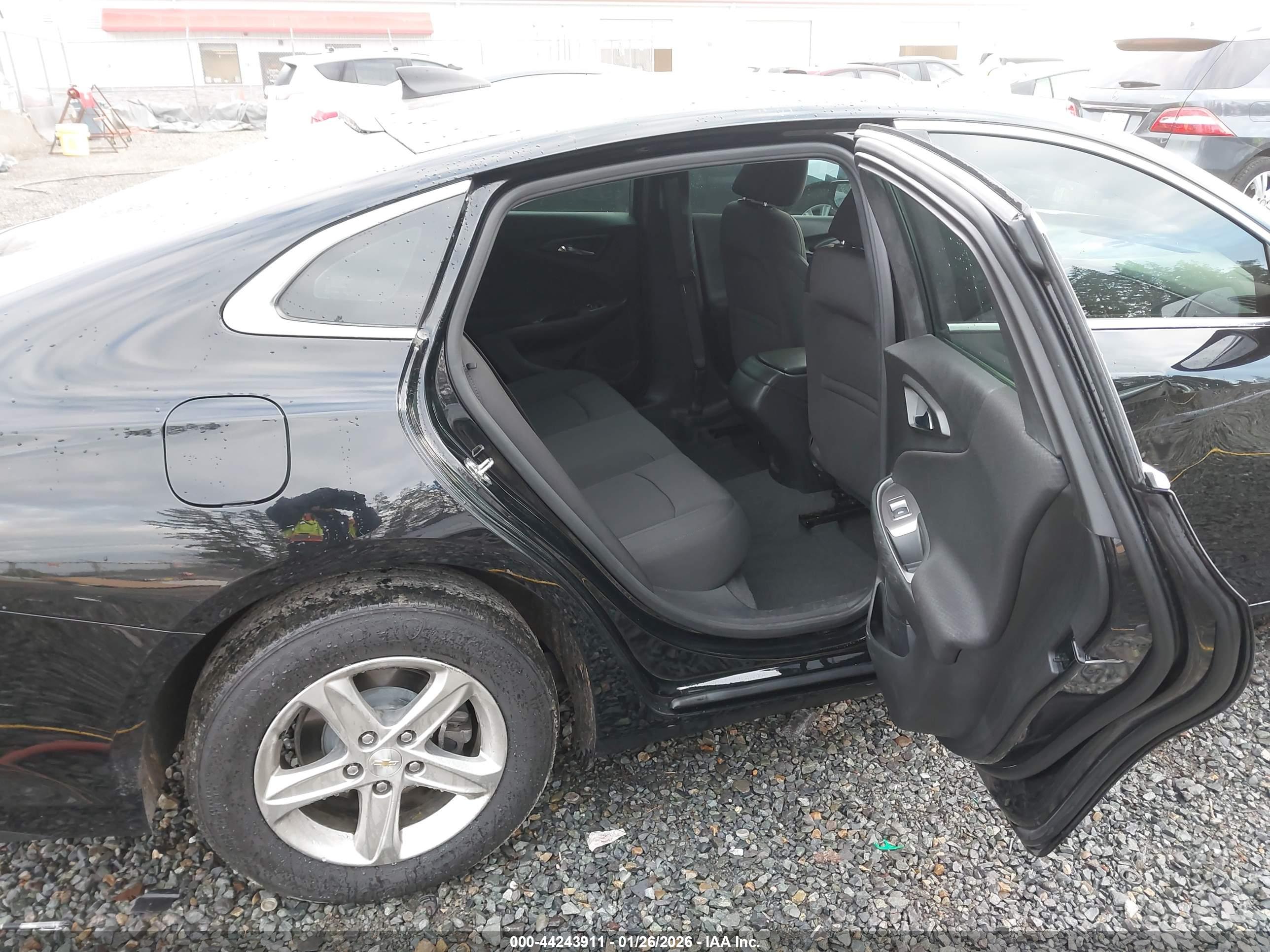 CHEVROLET MALIBU image 8