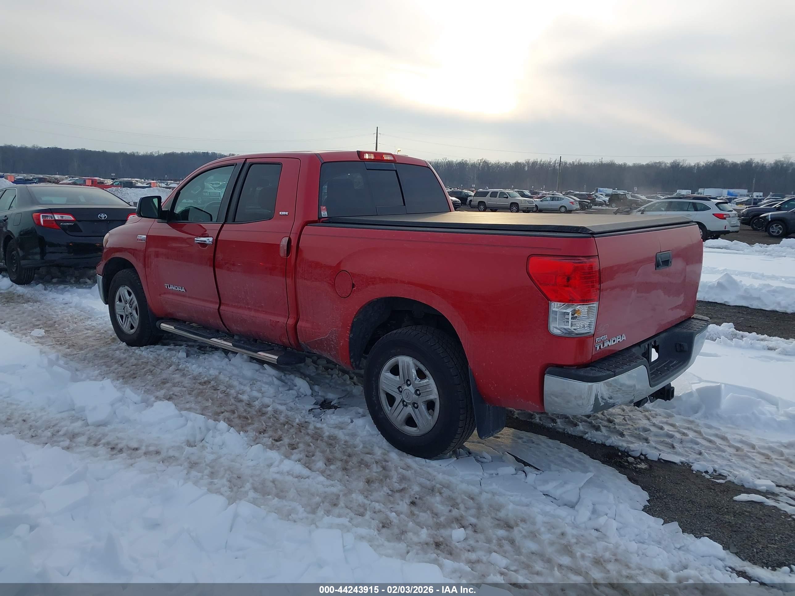 TOYOTA TUNDRA image 3