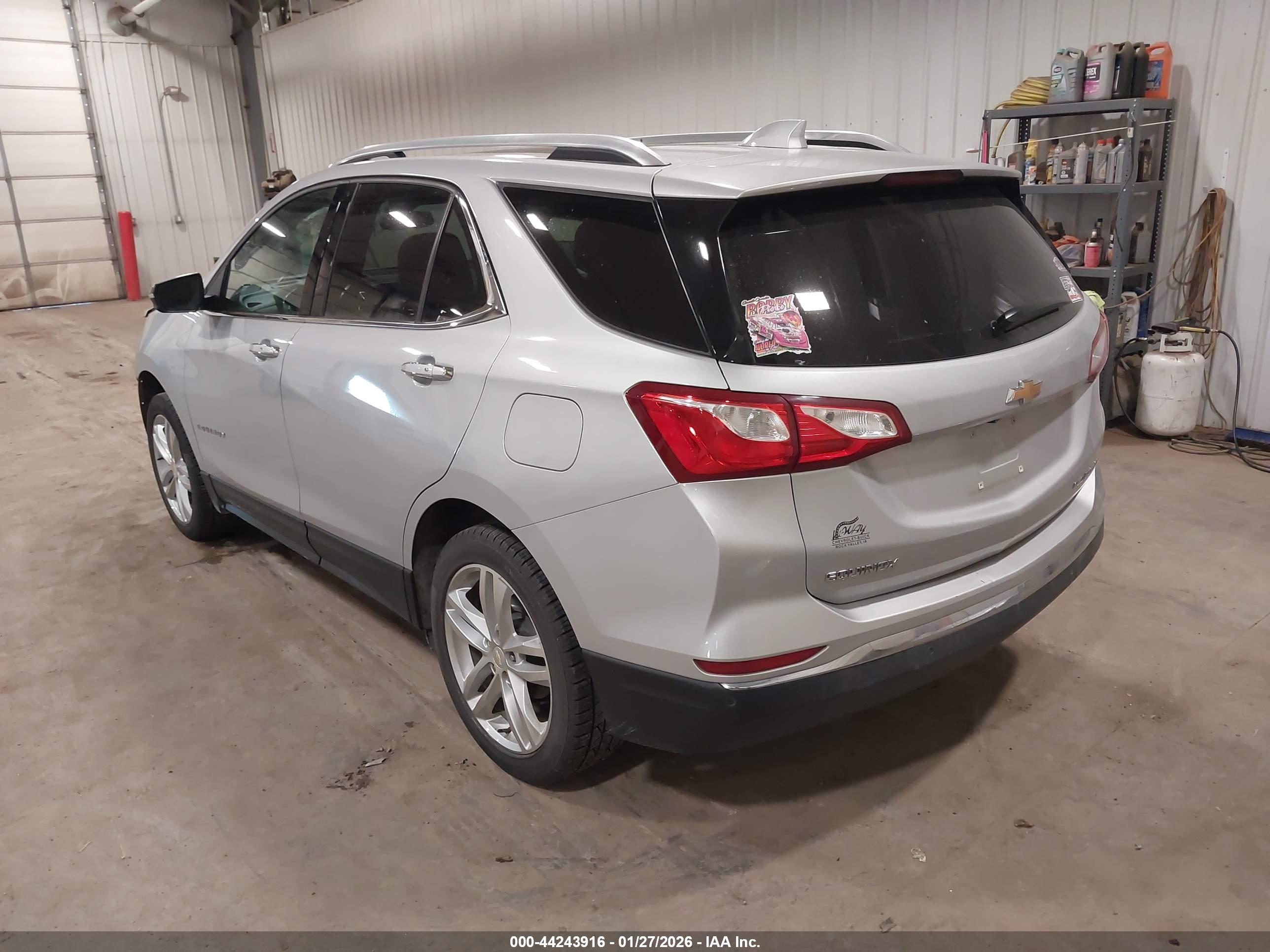CHEVROLET EQUINOX image 3