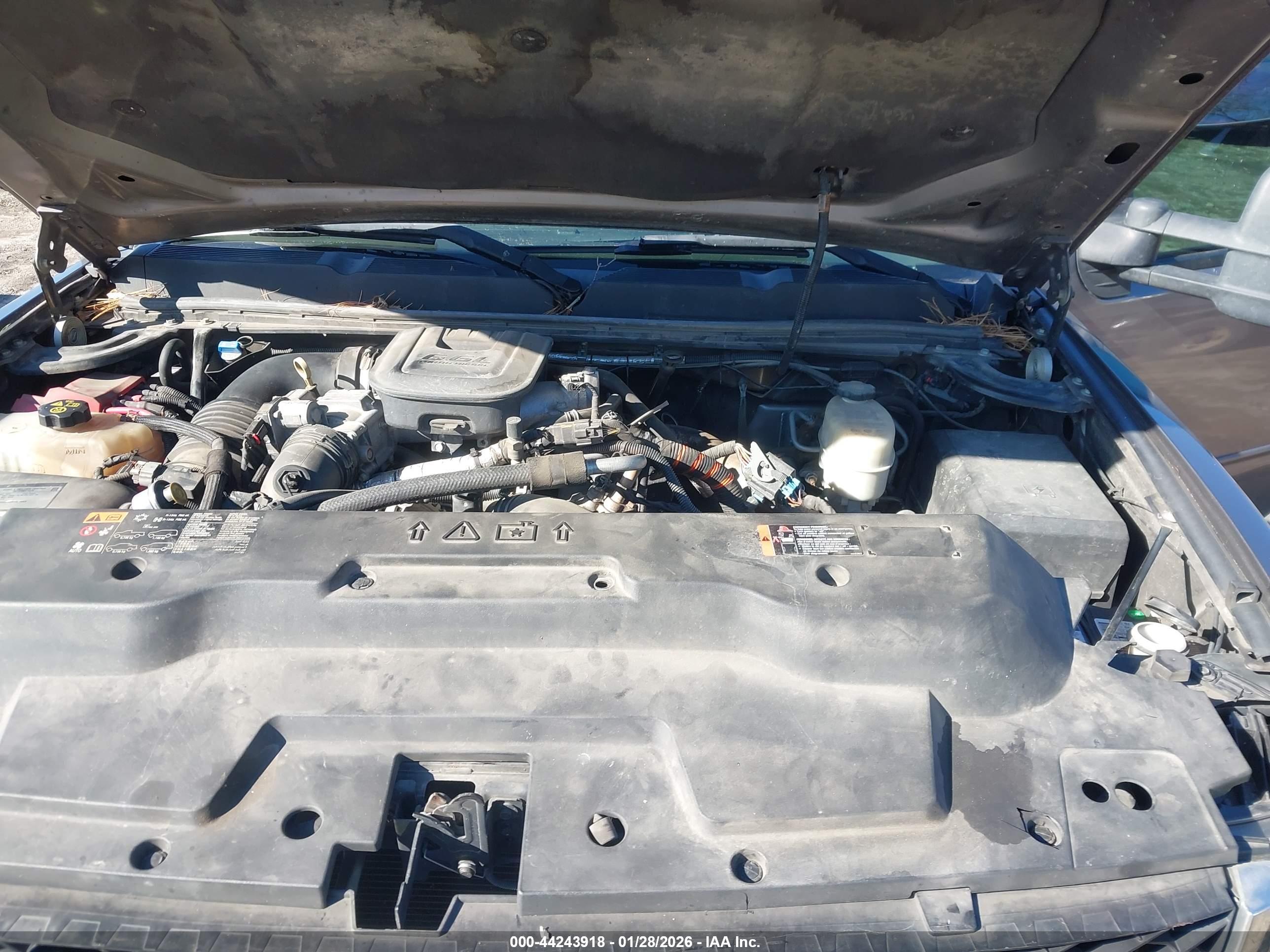 CHEVROLET SILVERADO image 10