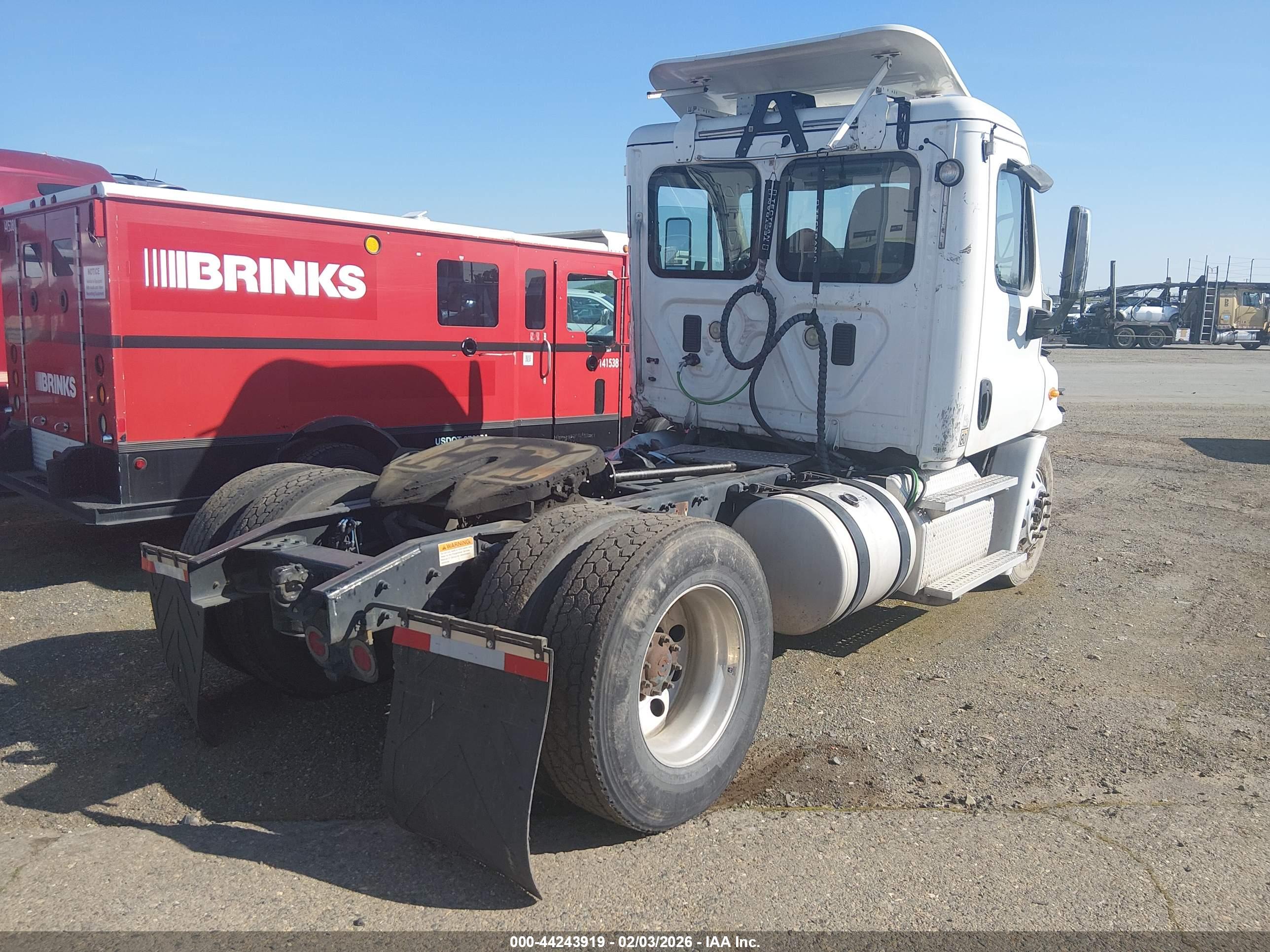 FREIGHTLINER CASCADIA image 4