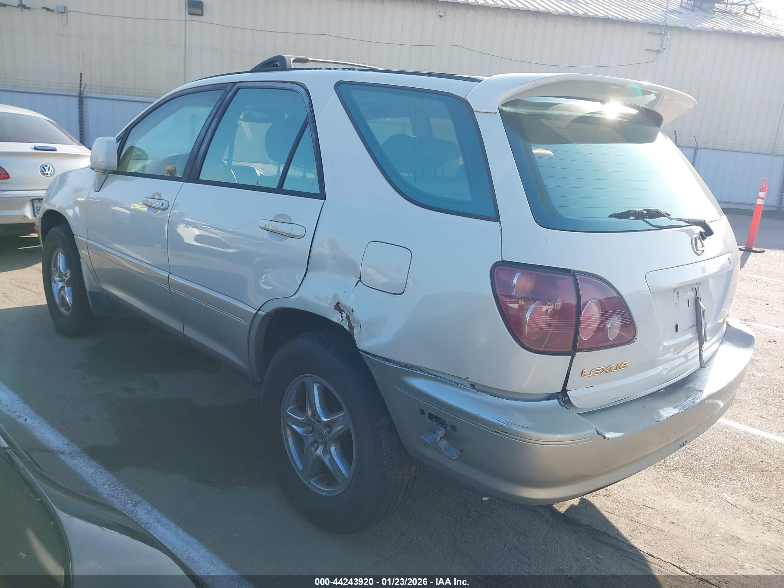 LEXUS RX image 3