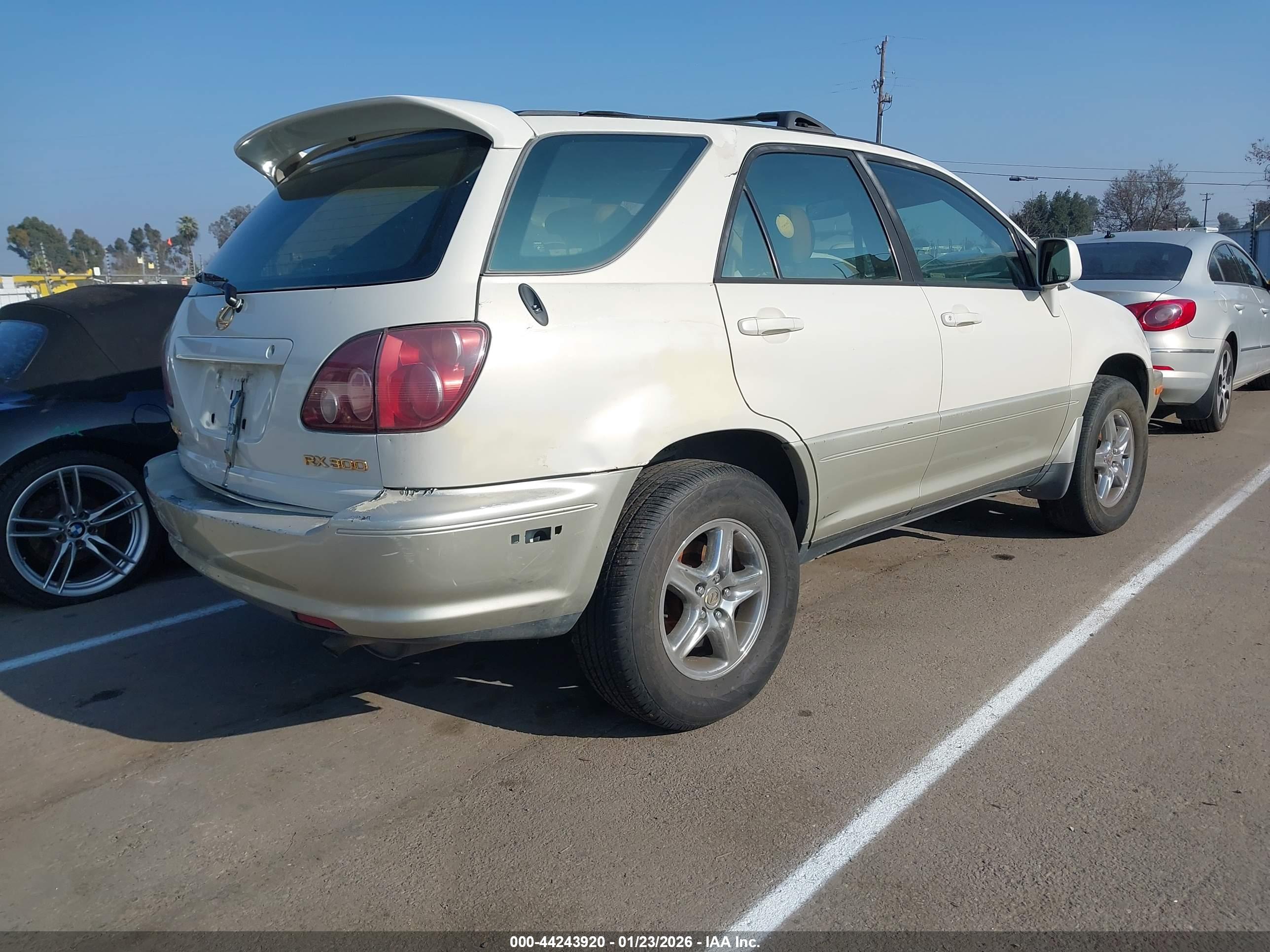 LEXUS RX image 4