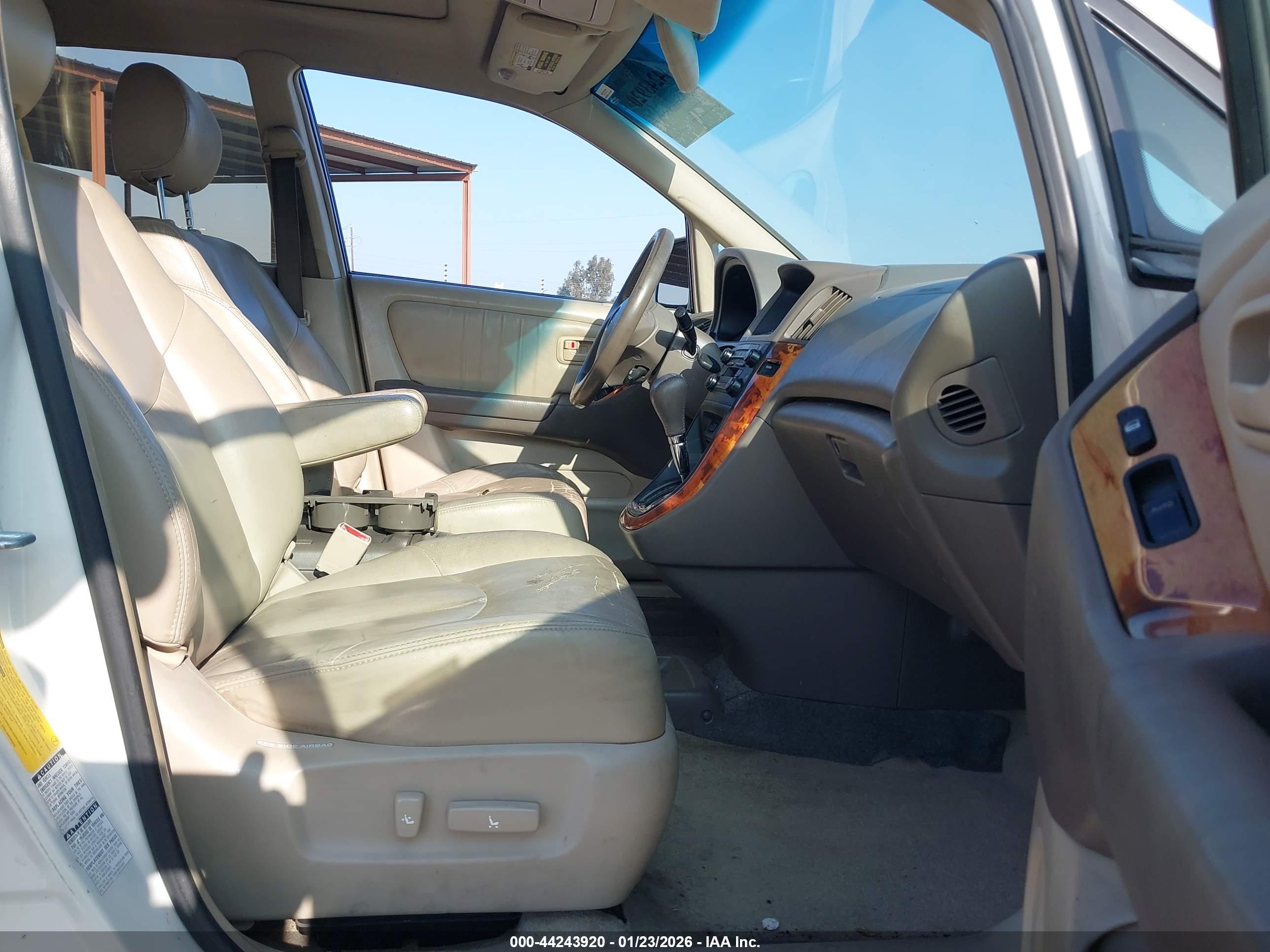 LEXUS RX image 5