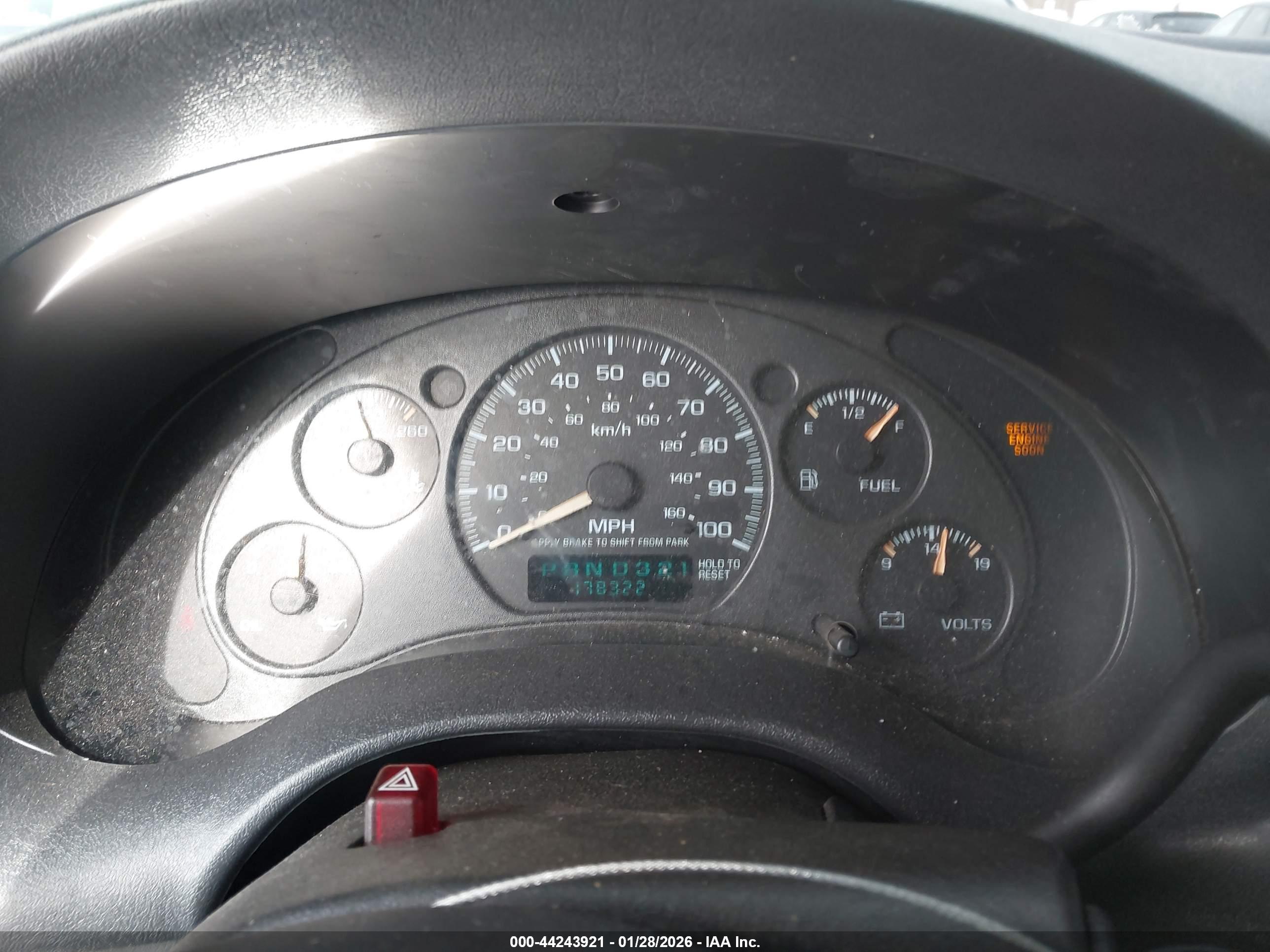 CHEVROLET S-10 image 7