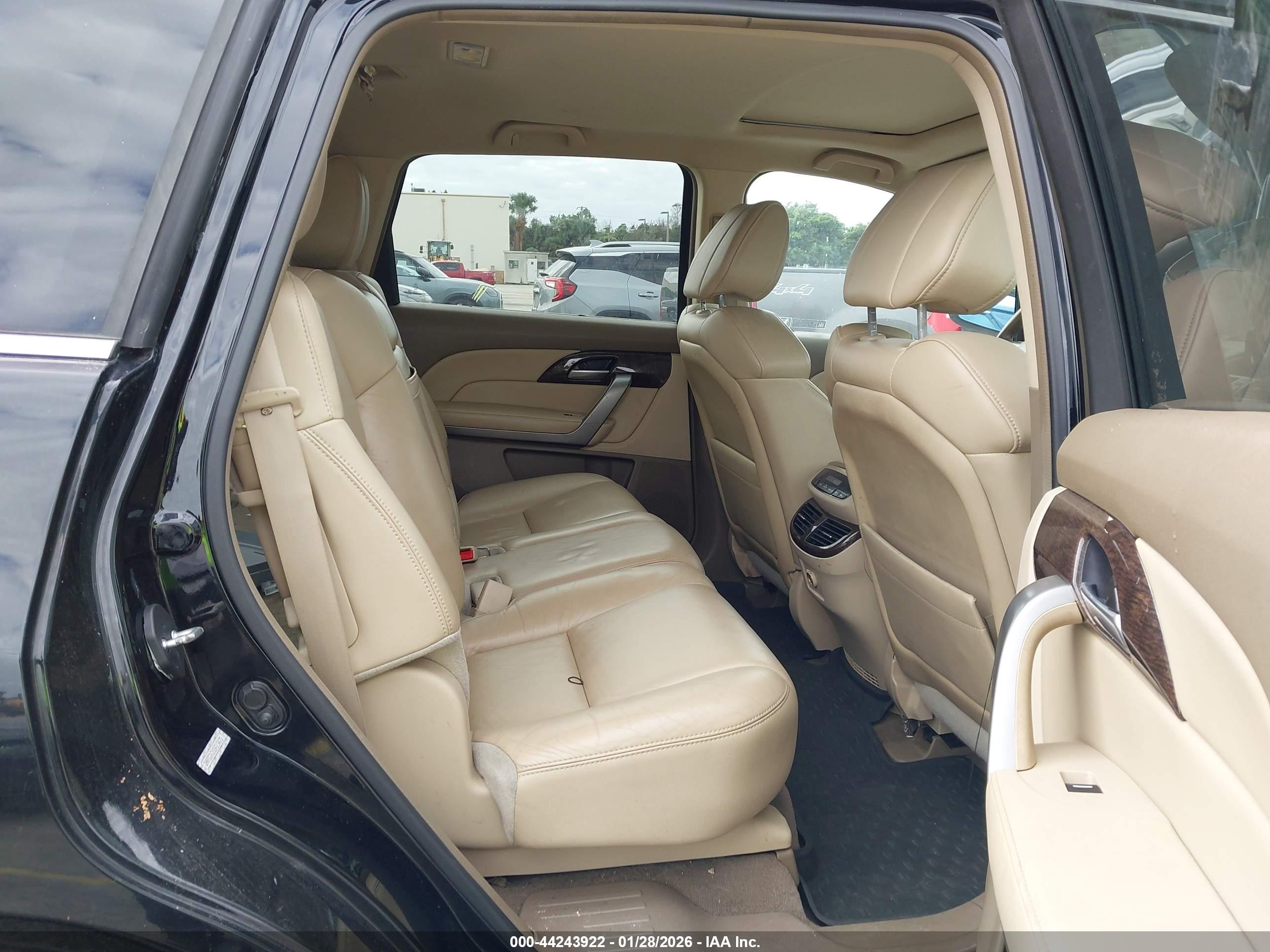 ACURA MDX image 8