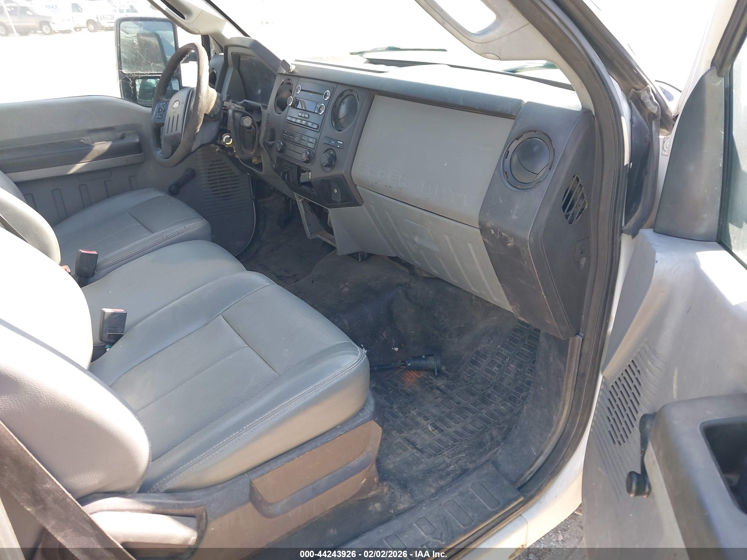 FORD F-350 image 8