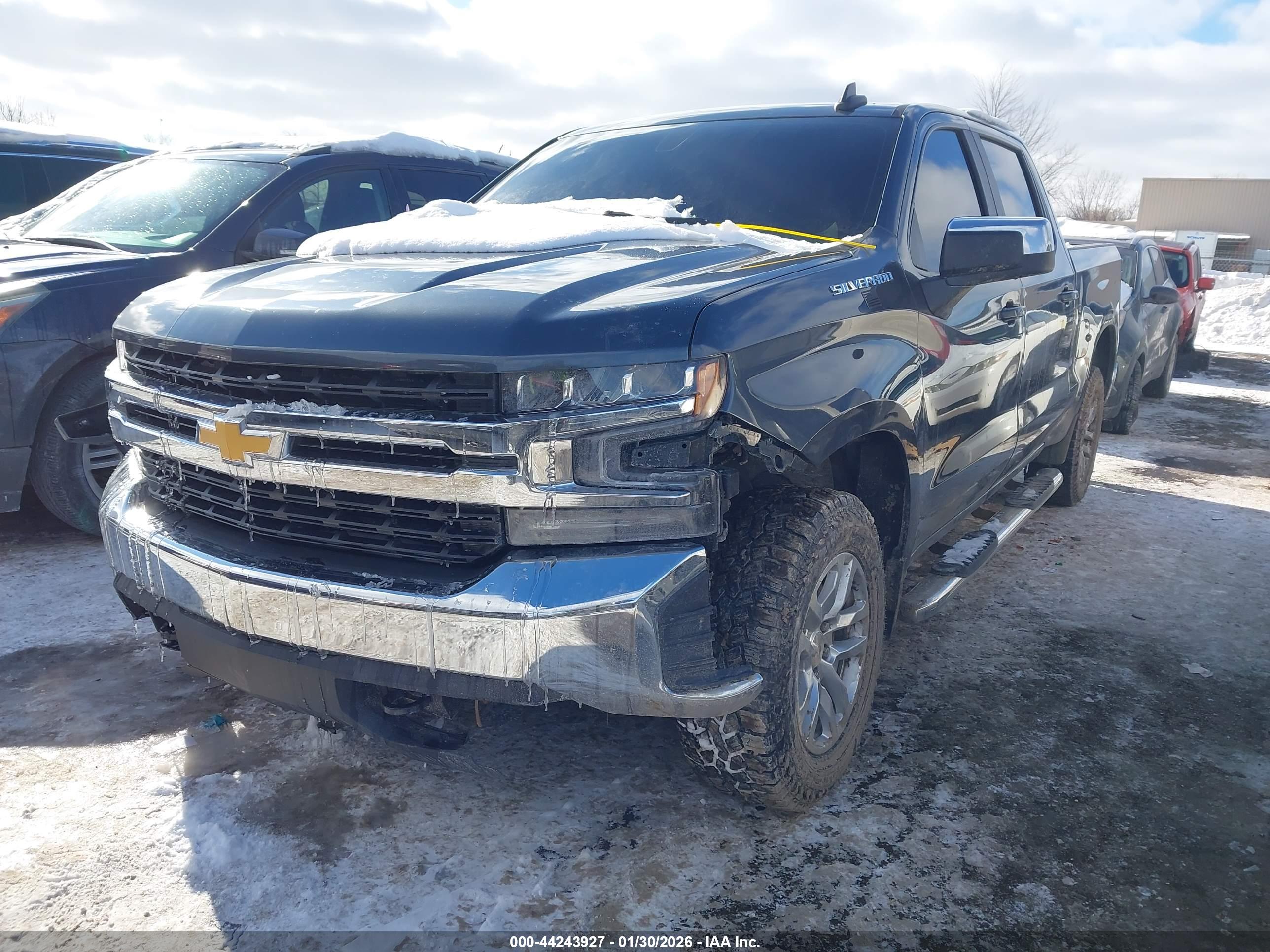 CHEVROLET SILVERADO image 2
