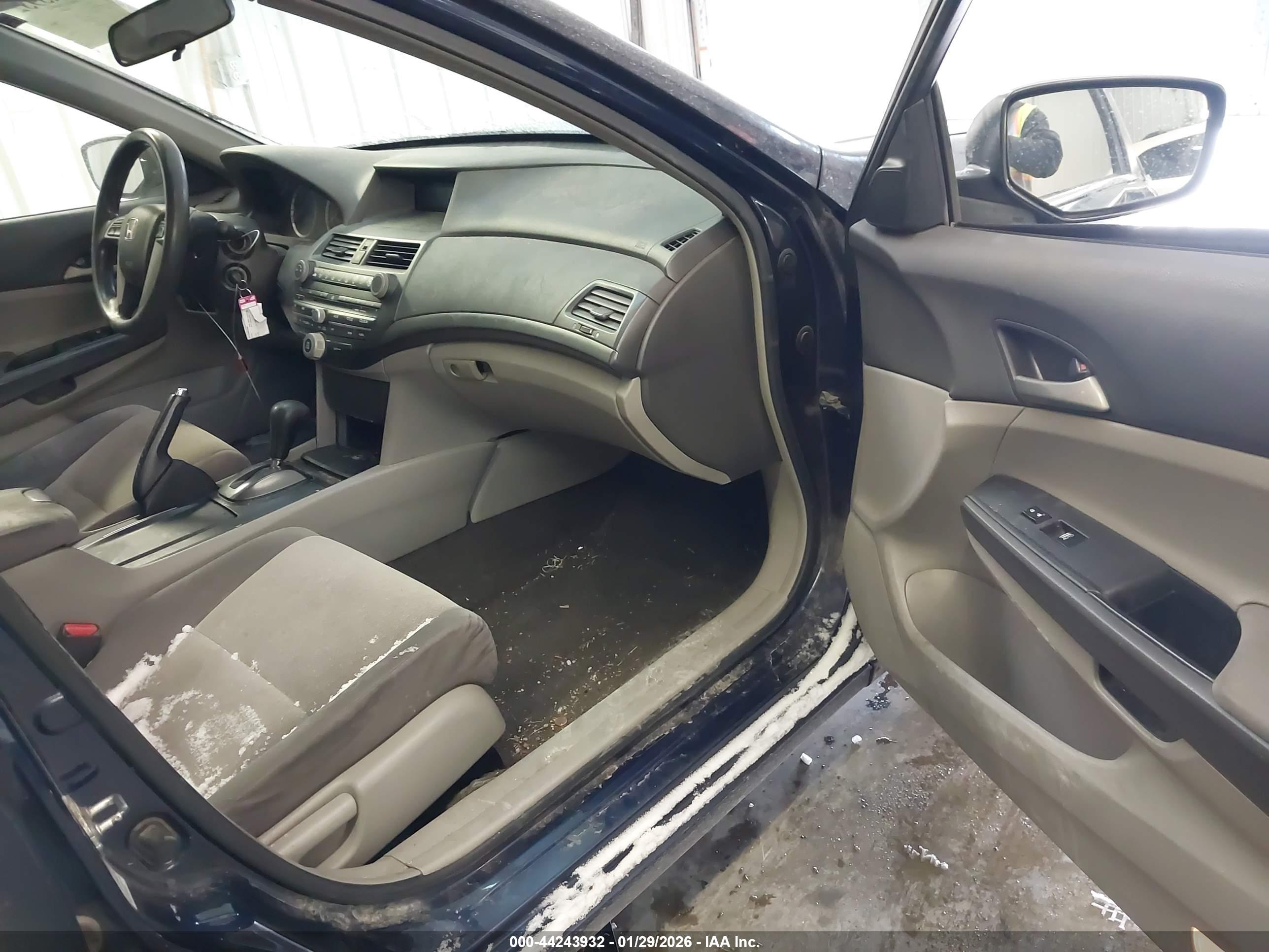 HONDA ACCORD image 5