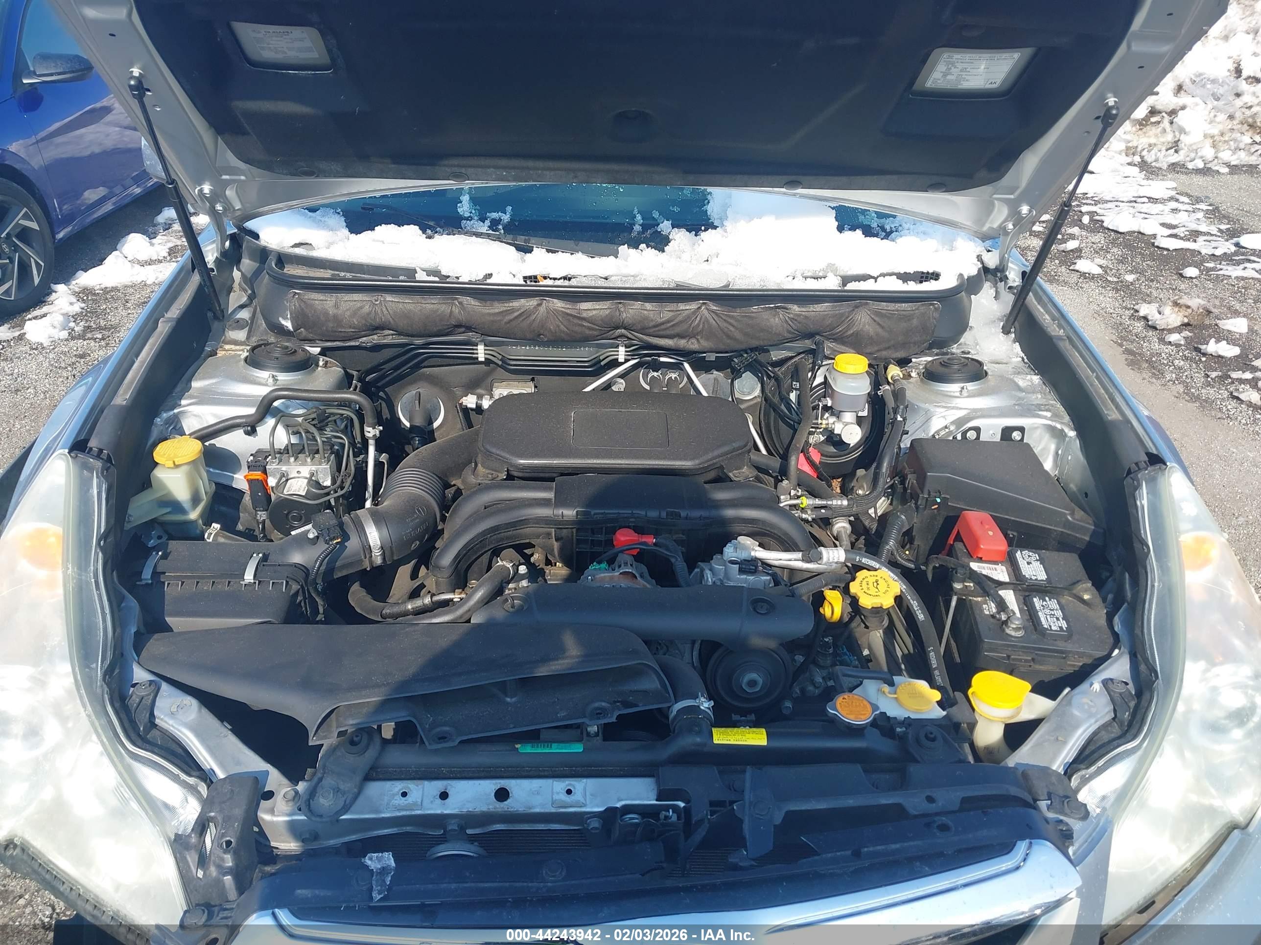 SUBARU OUTBACK image 10