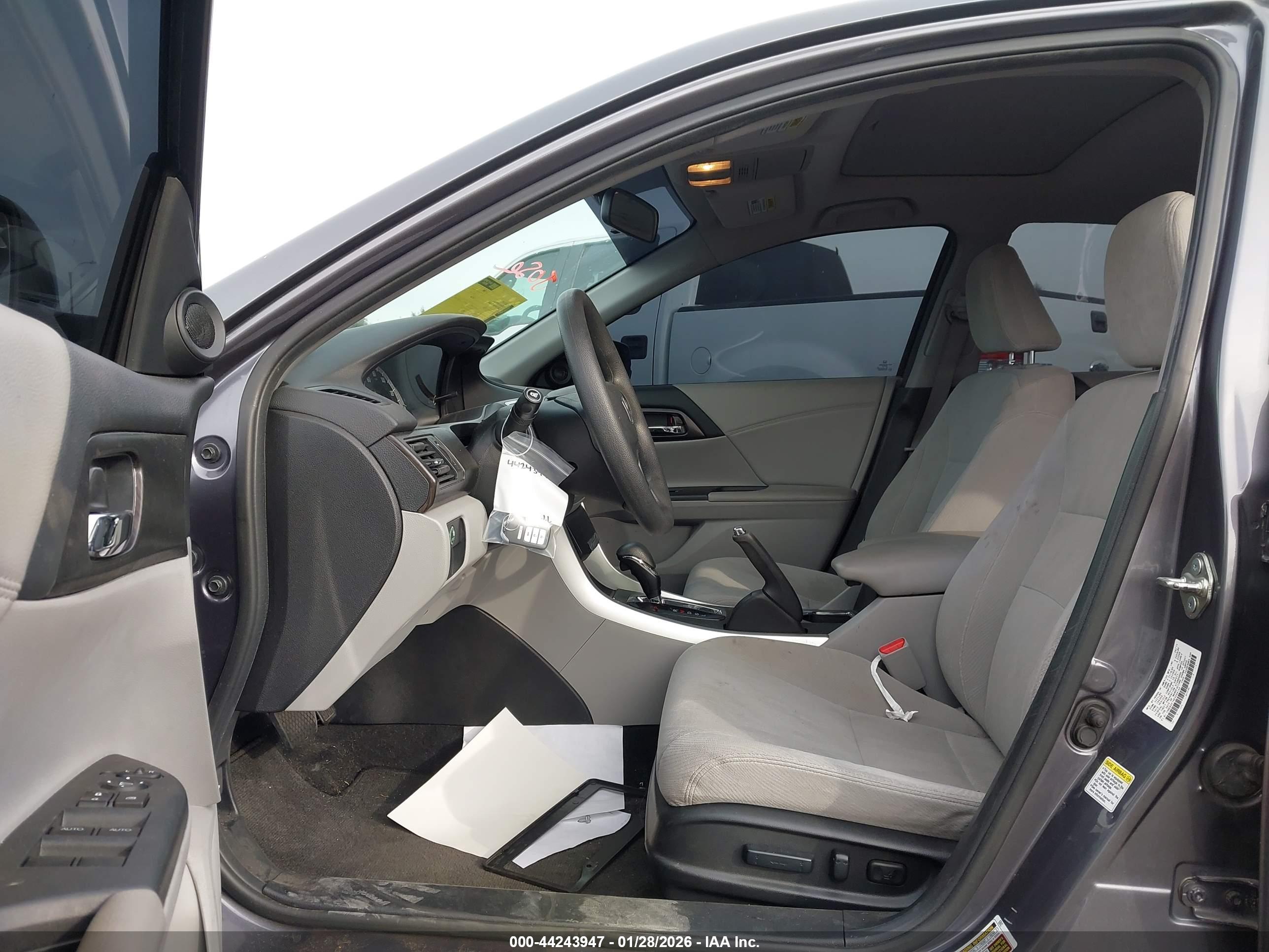 HONDA ACCORD image 5