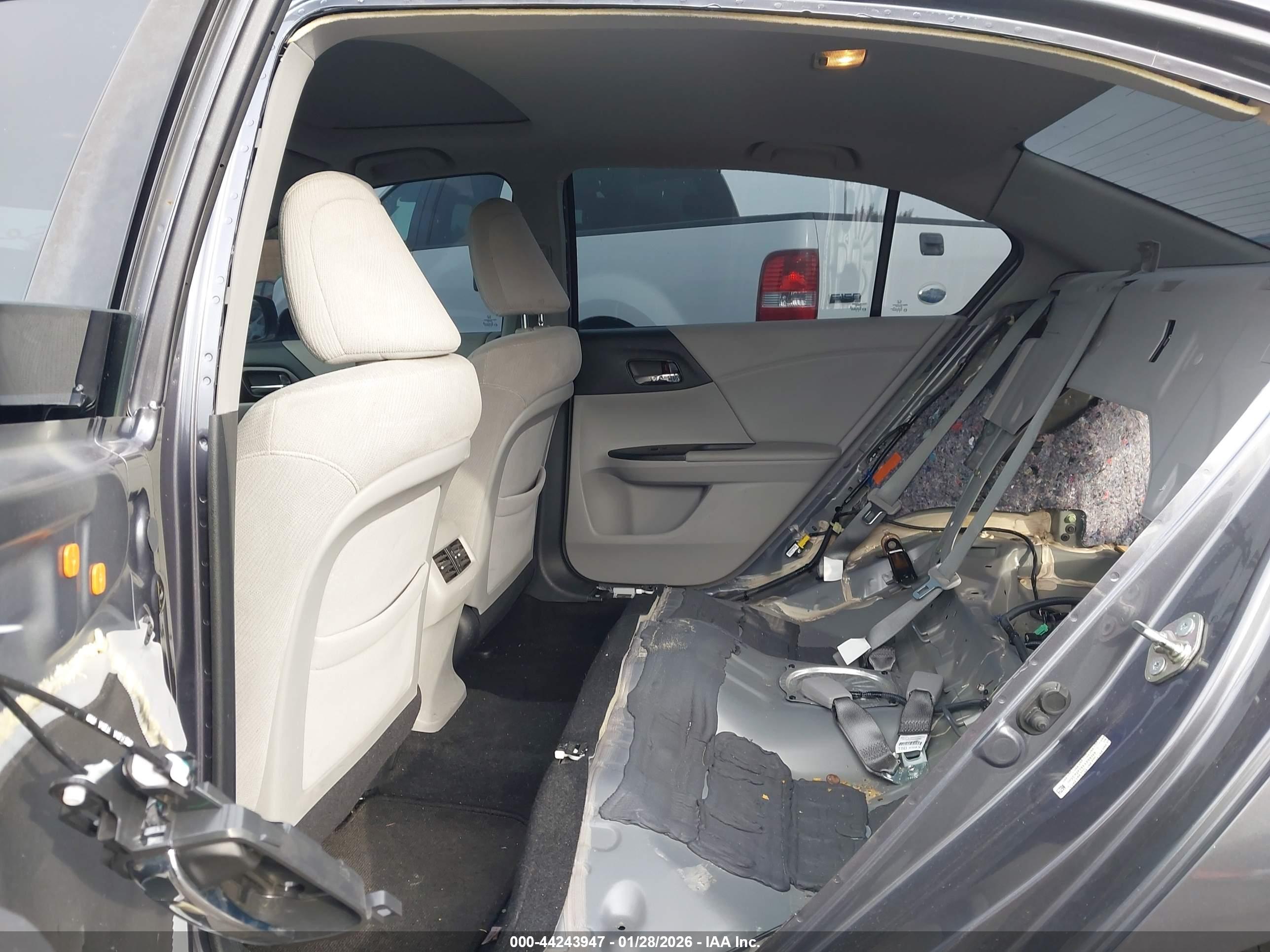 HONDA ACCORD image 8