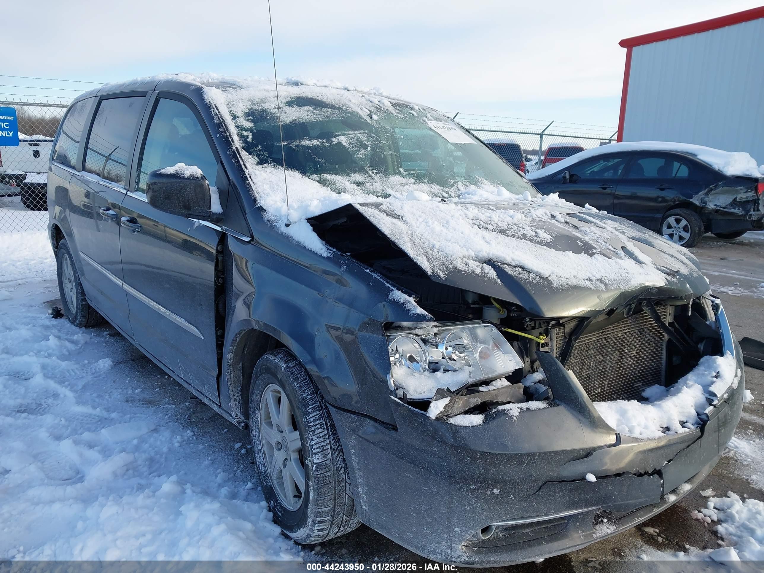 CHRYSLER TOWN image 6