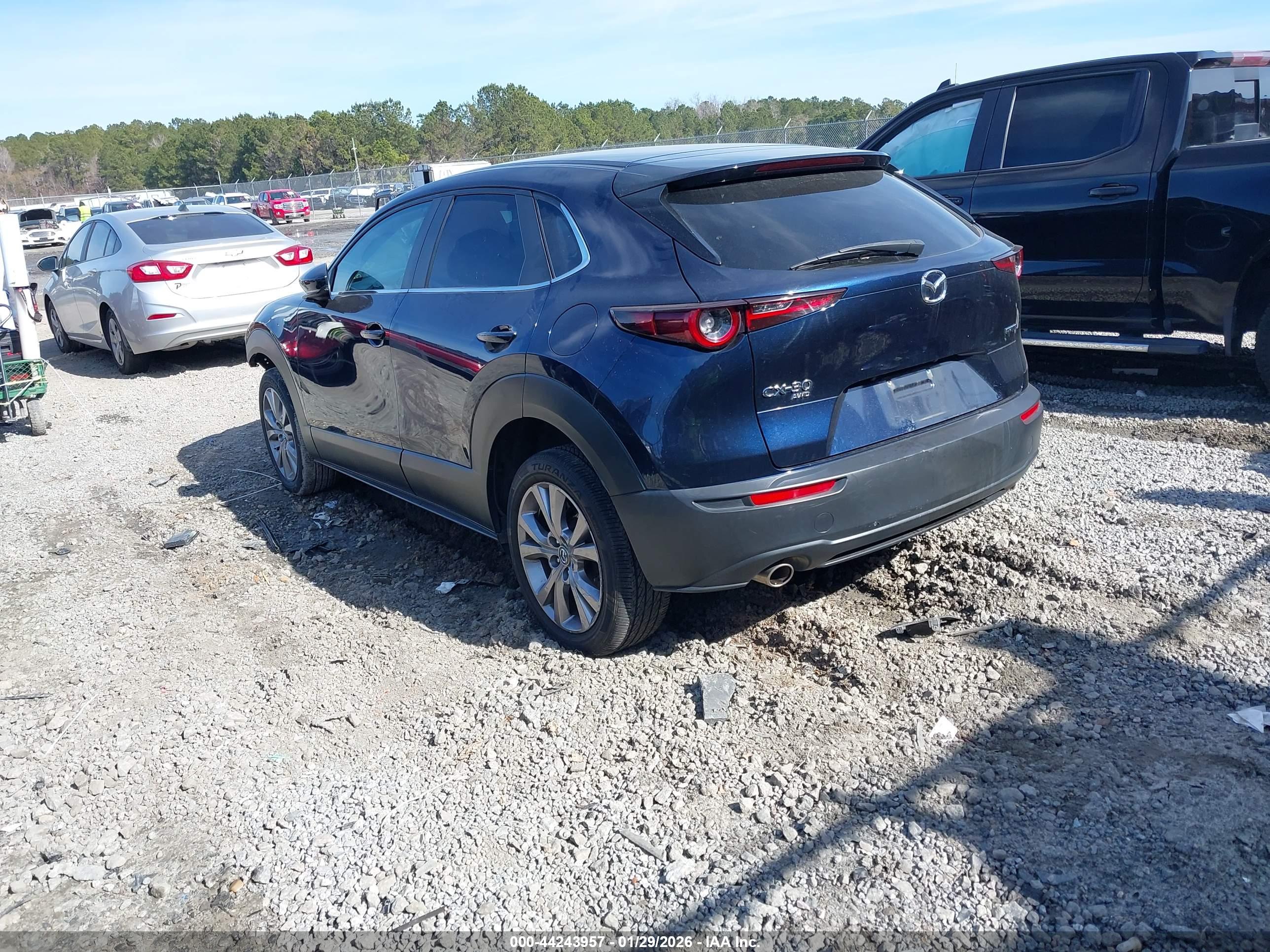 MAZDA CX-30 image 3