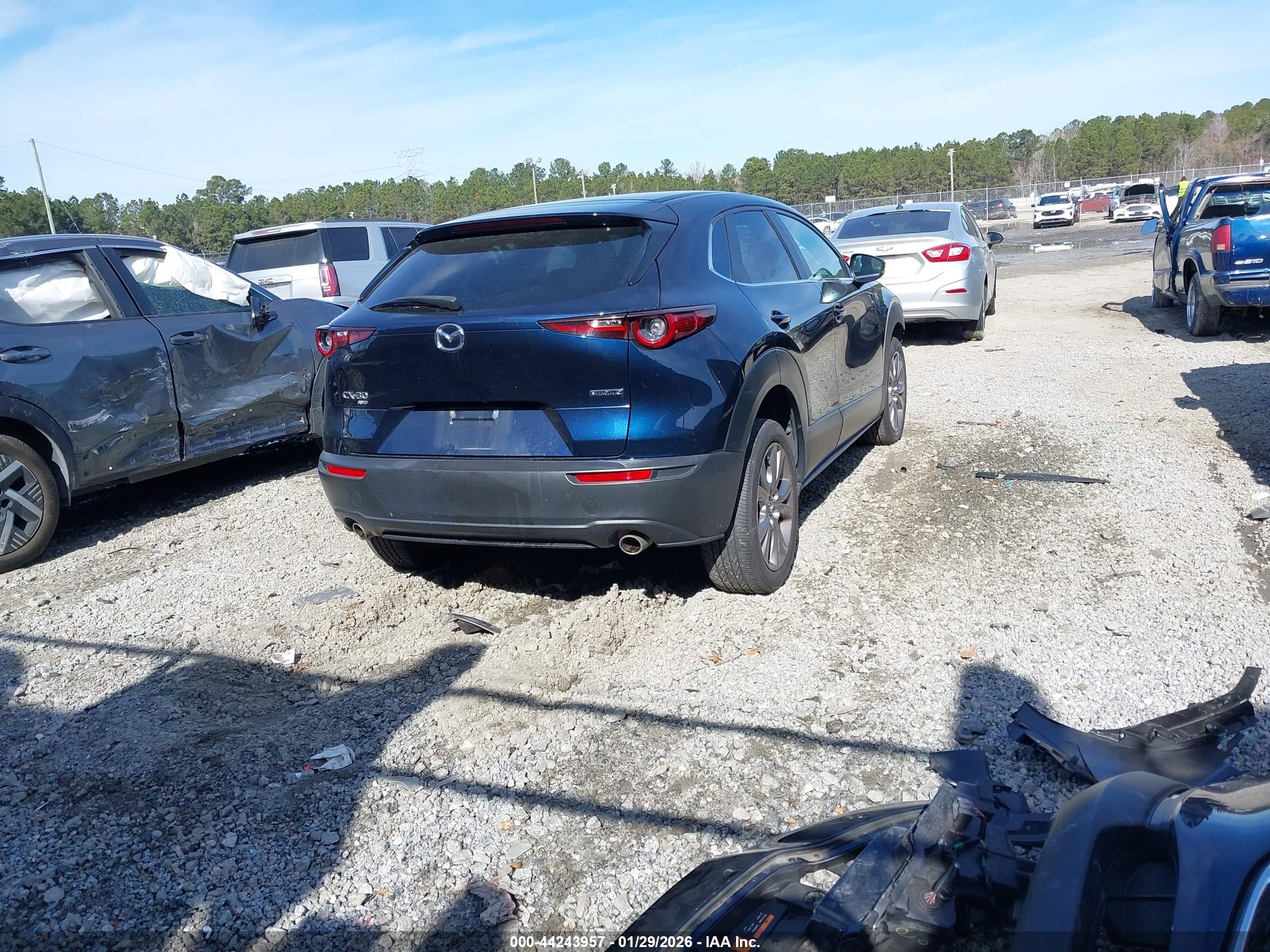 MAZDA CX-30 image 4