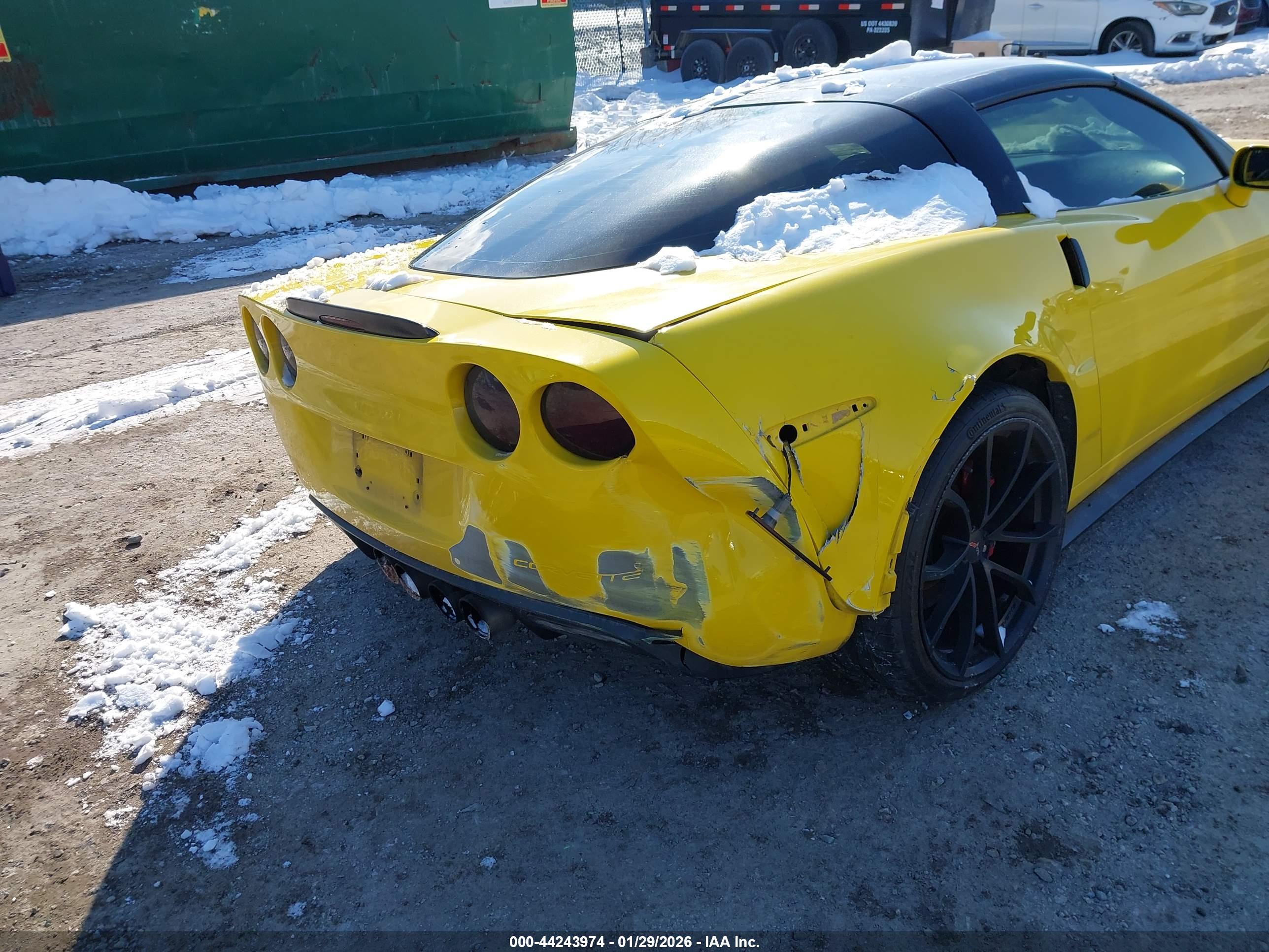 CHEVROLET CORVETTE image 6