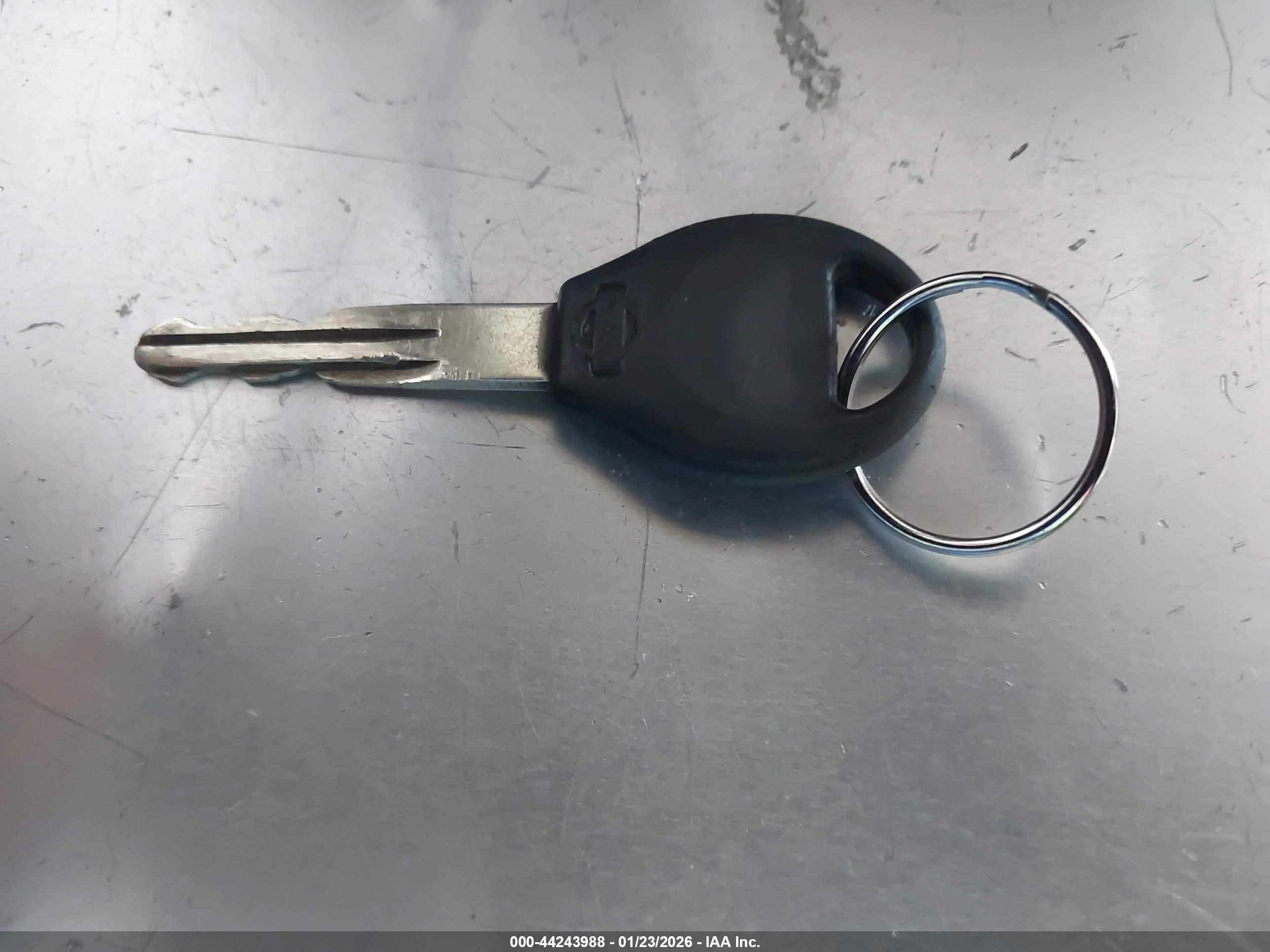 NISSAN FRONTIER image 11