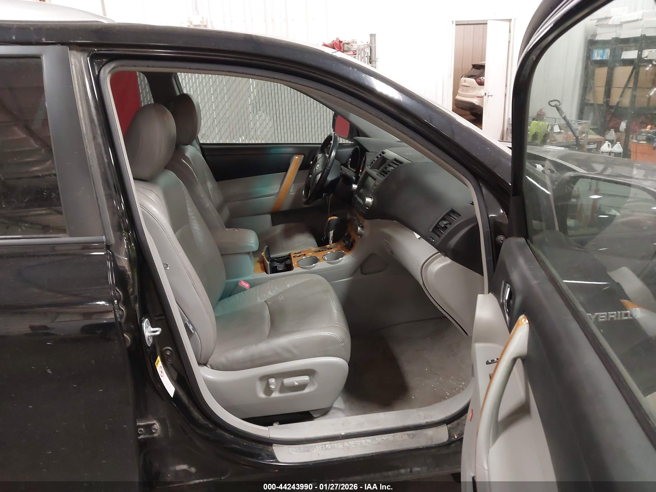 TOYOTA HIGHLANDER image 5