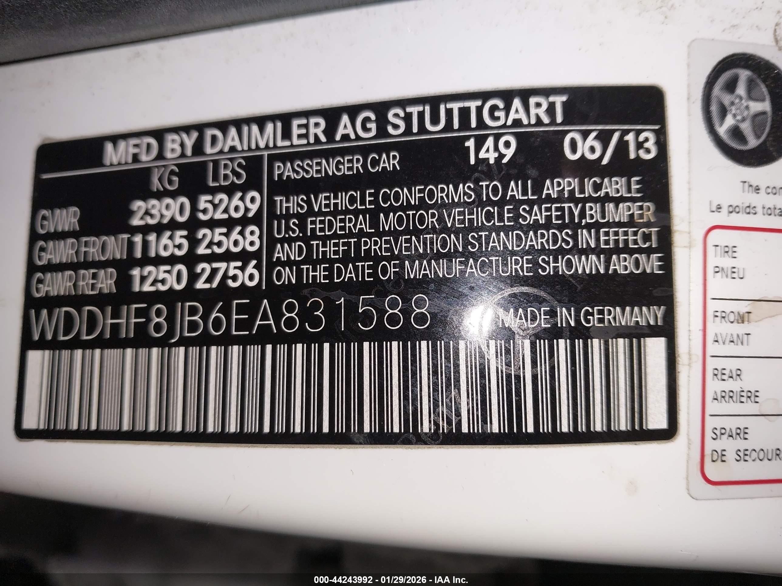 MERCEDES-BENZ E image 9