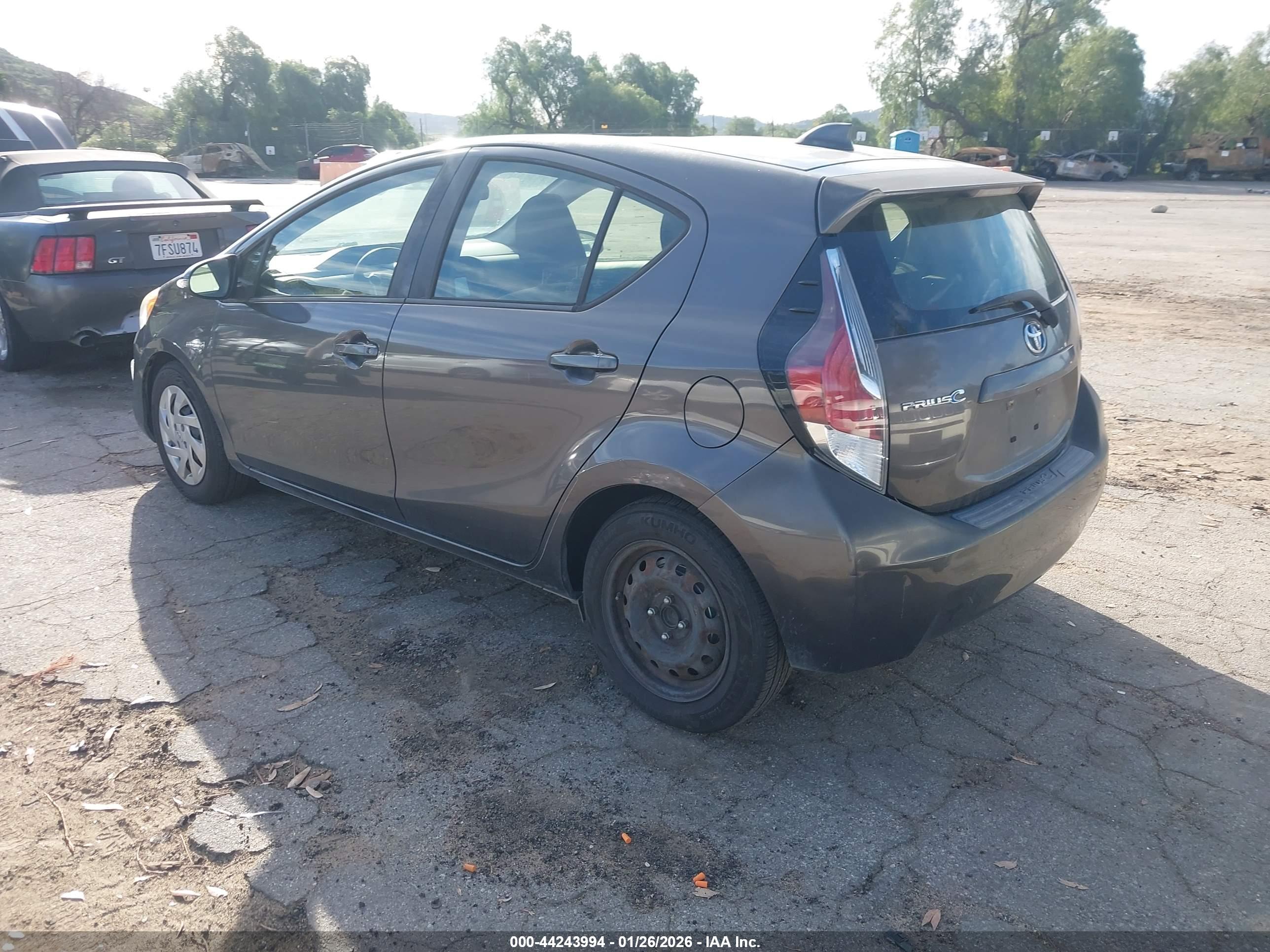 TOYOTA PRIUS image 3