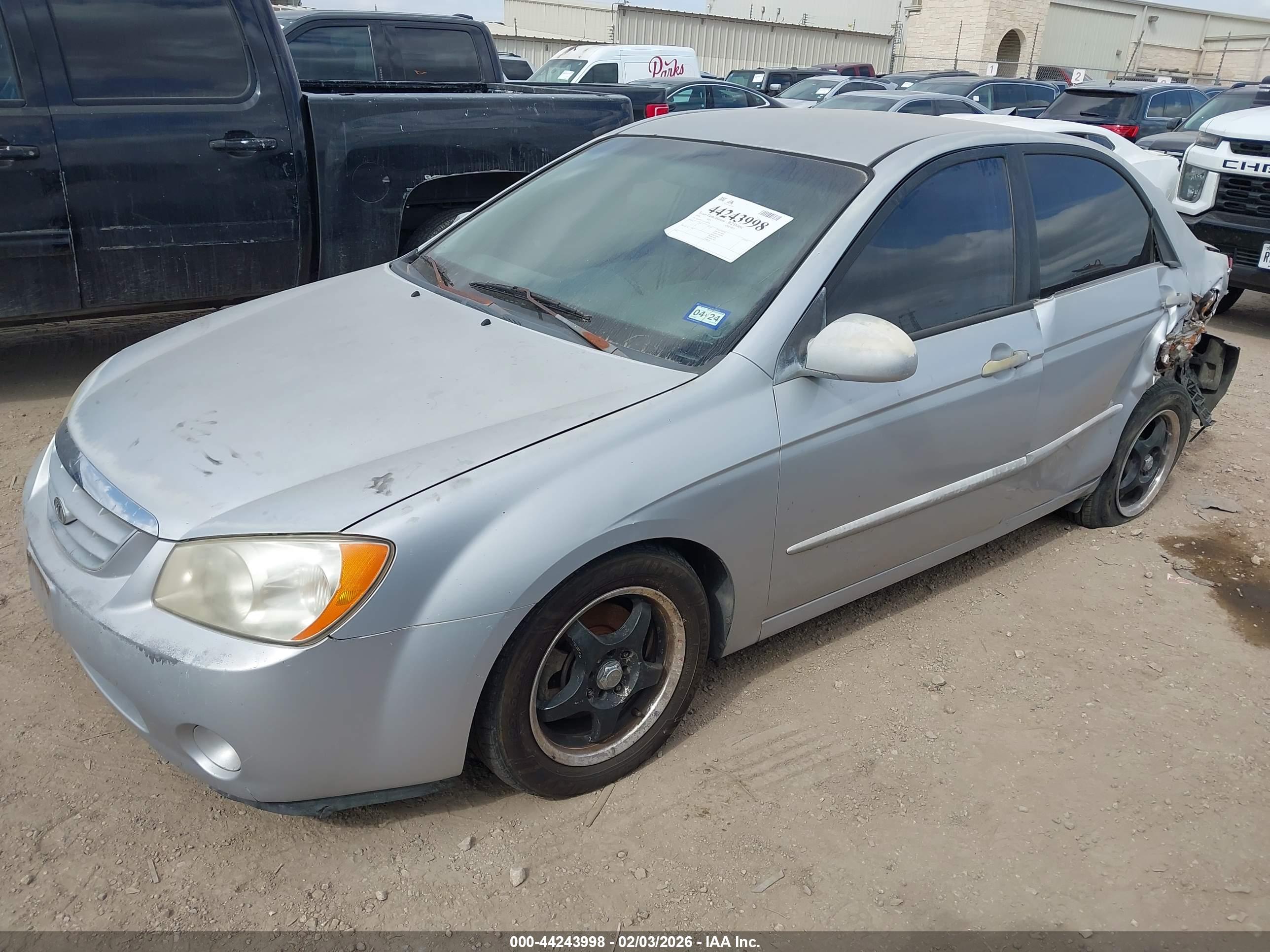 KIA SPECTRA image 2