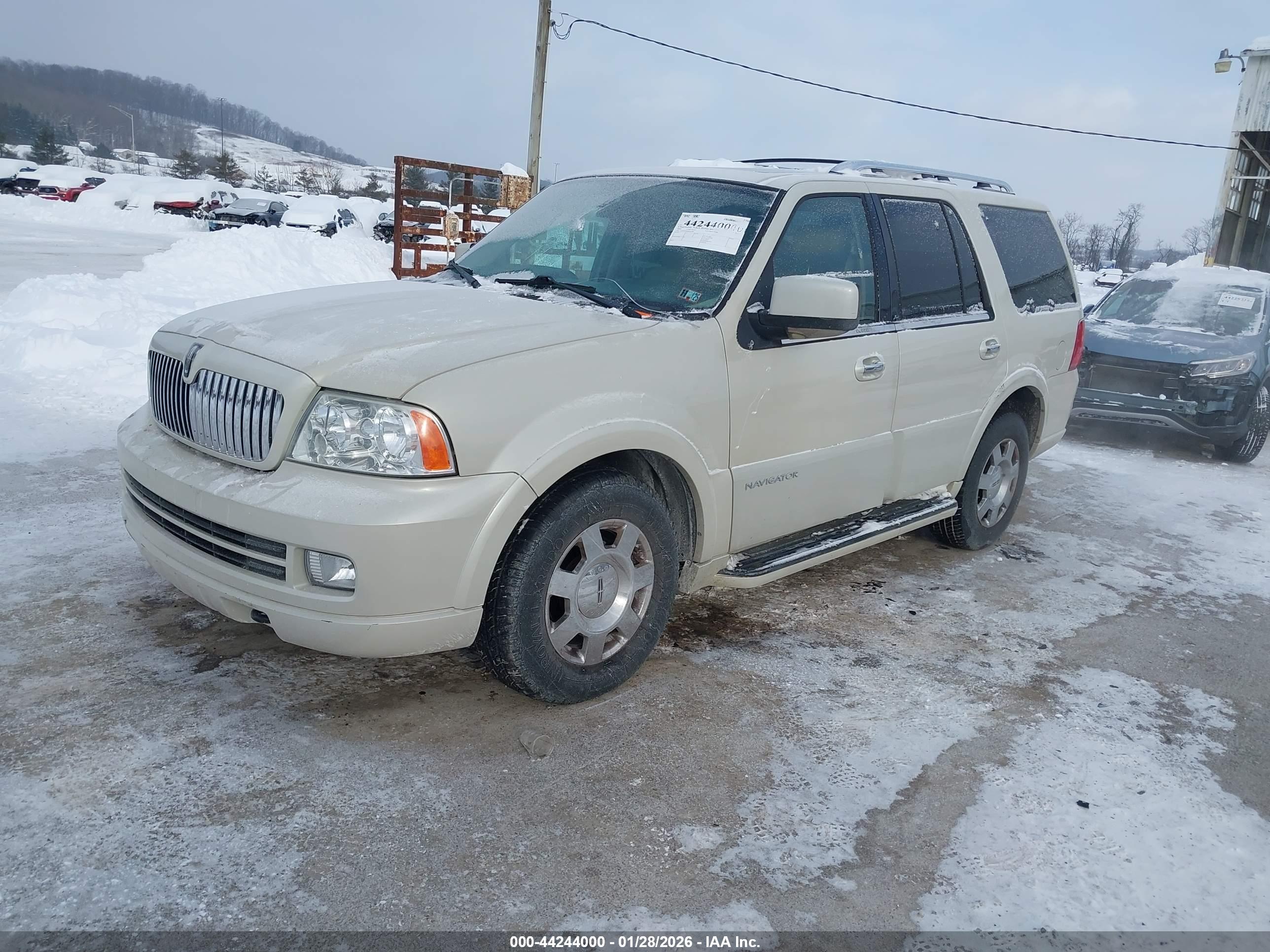 LINCOLN NAVIGATOR image 2