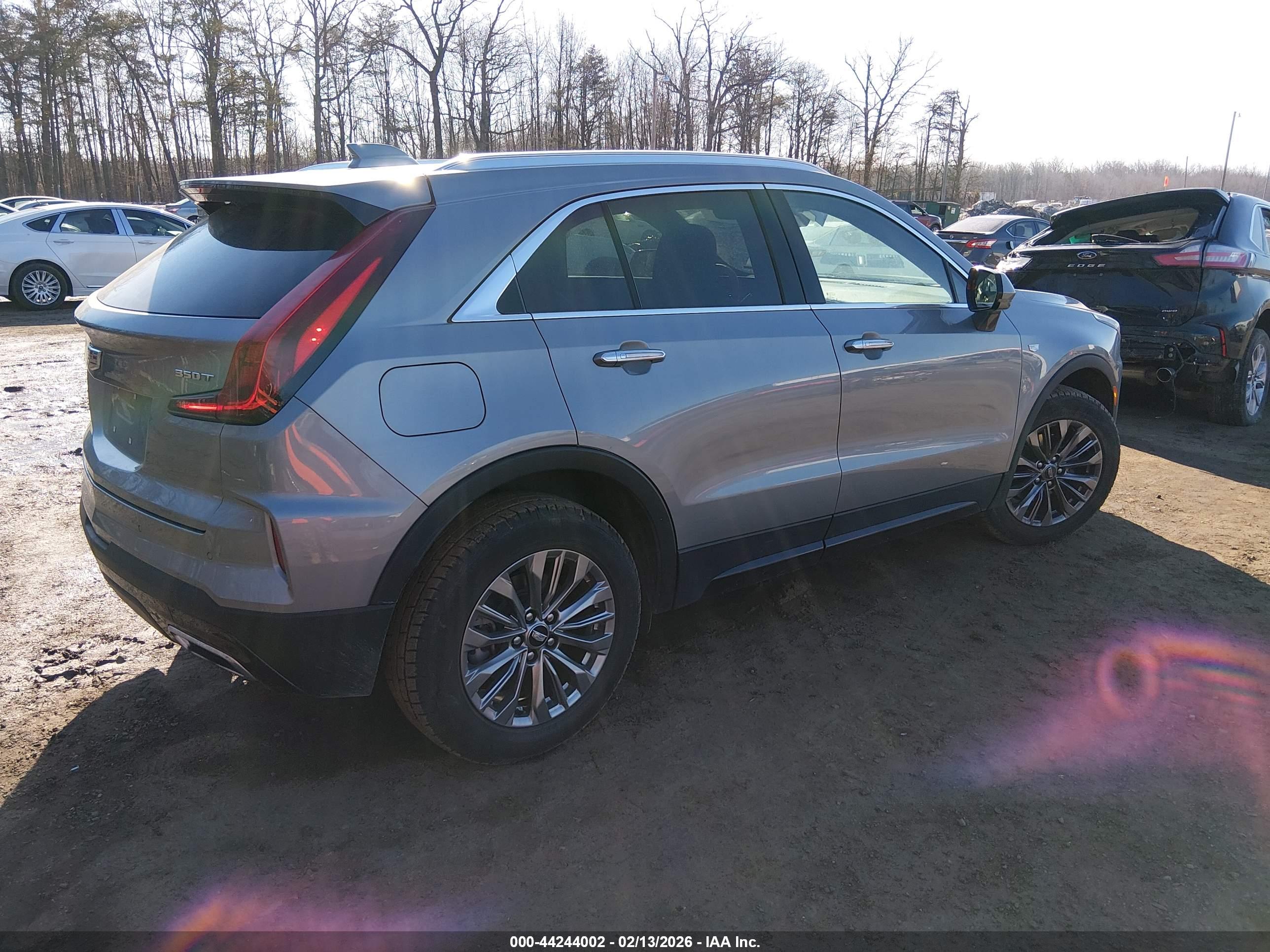 CADILLAC XT4 image 4