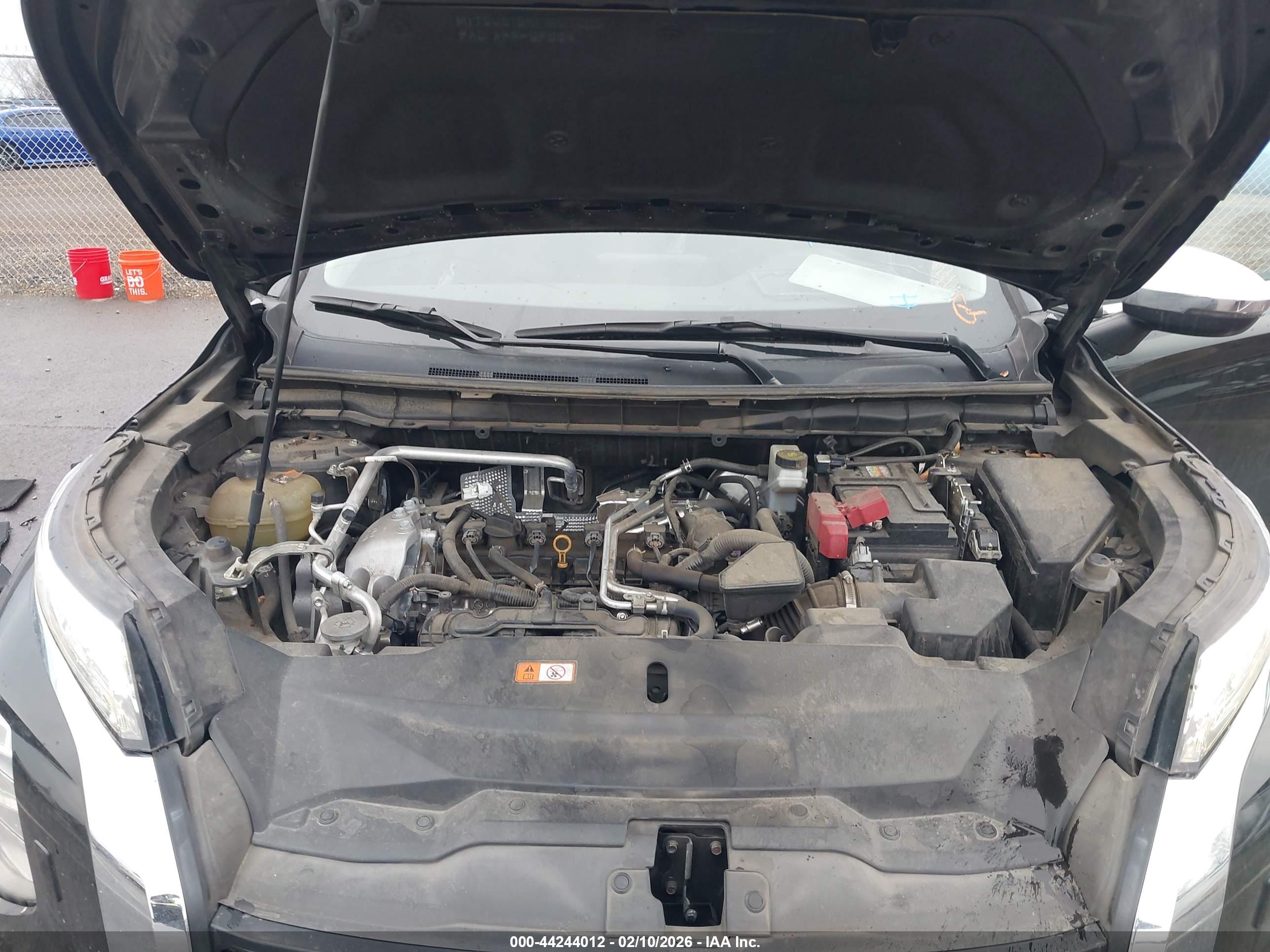MITSUBISHI OUTLANDER image 10