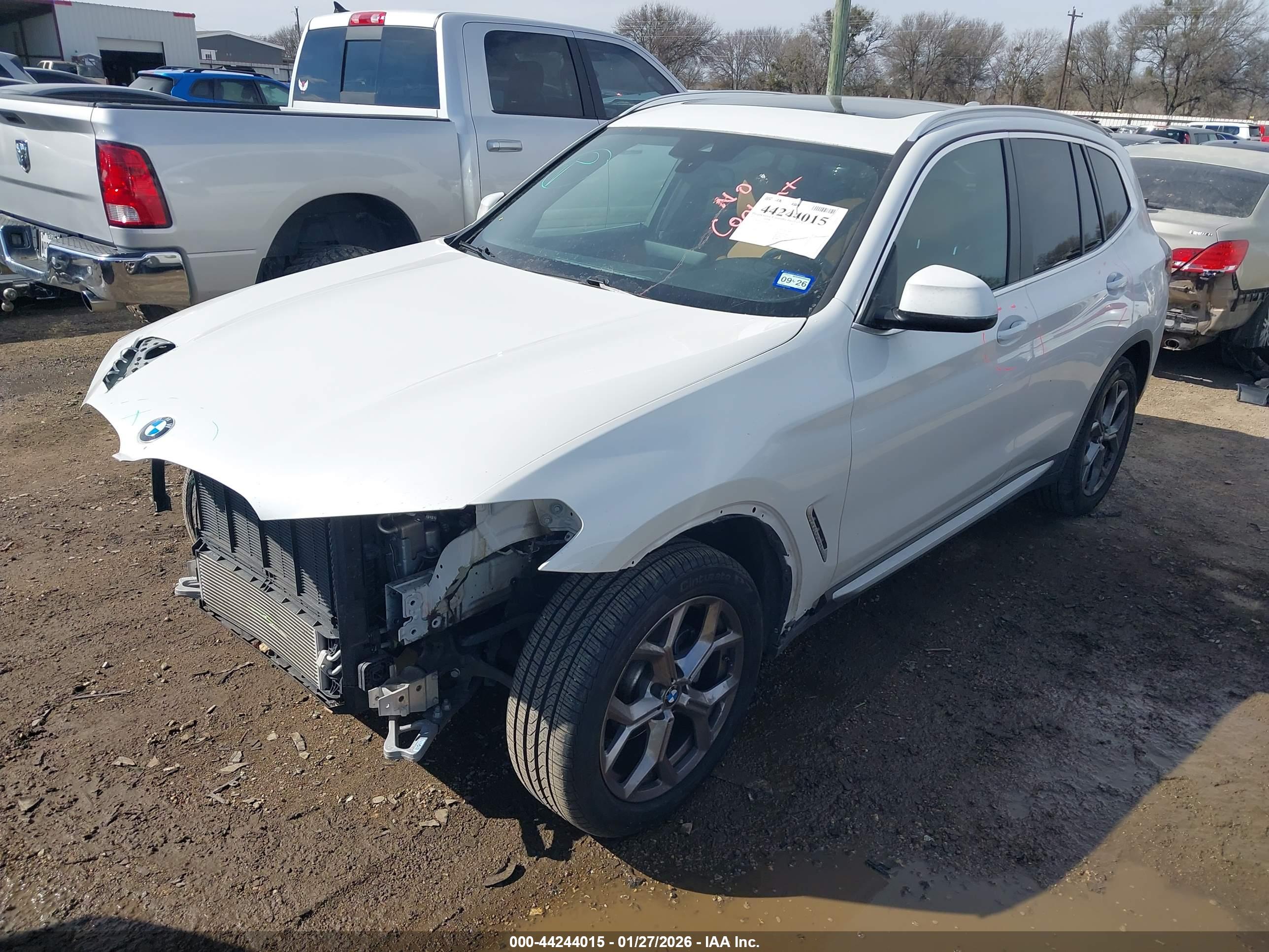 BMW X3 image 2
