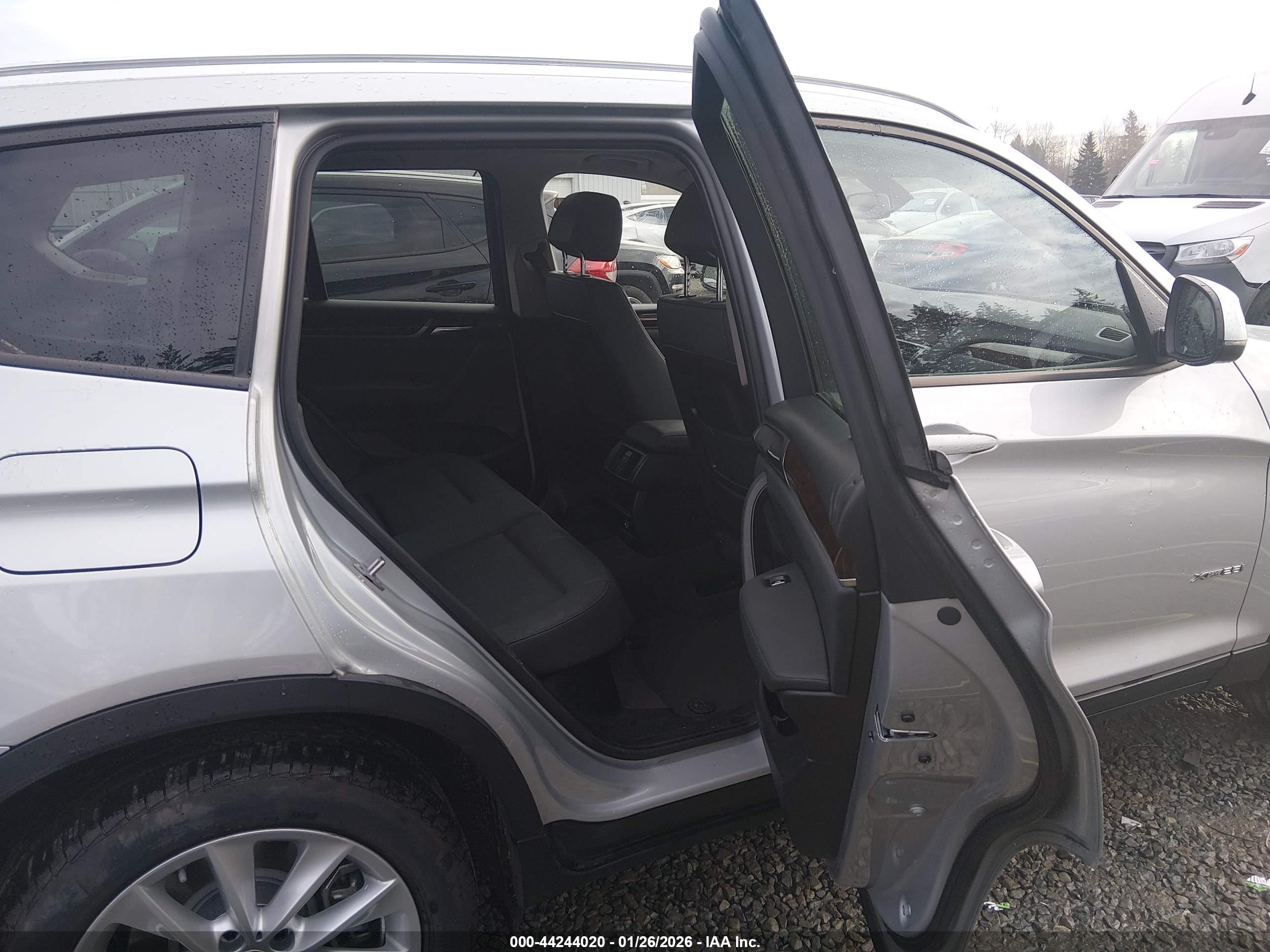 BMW X3 image 8