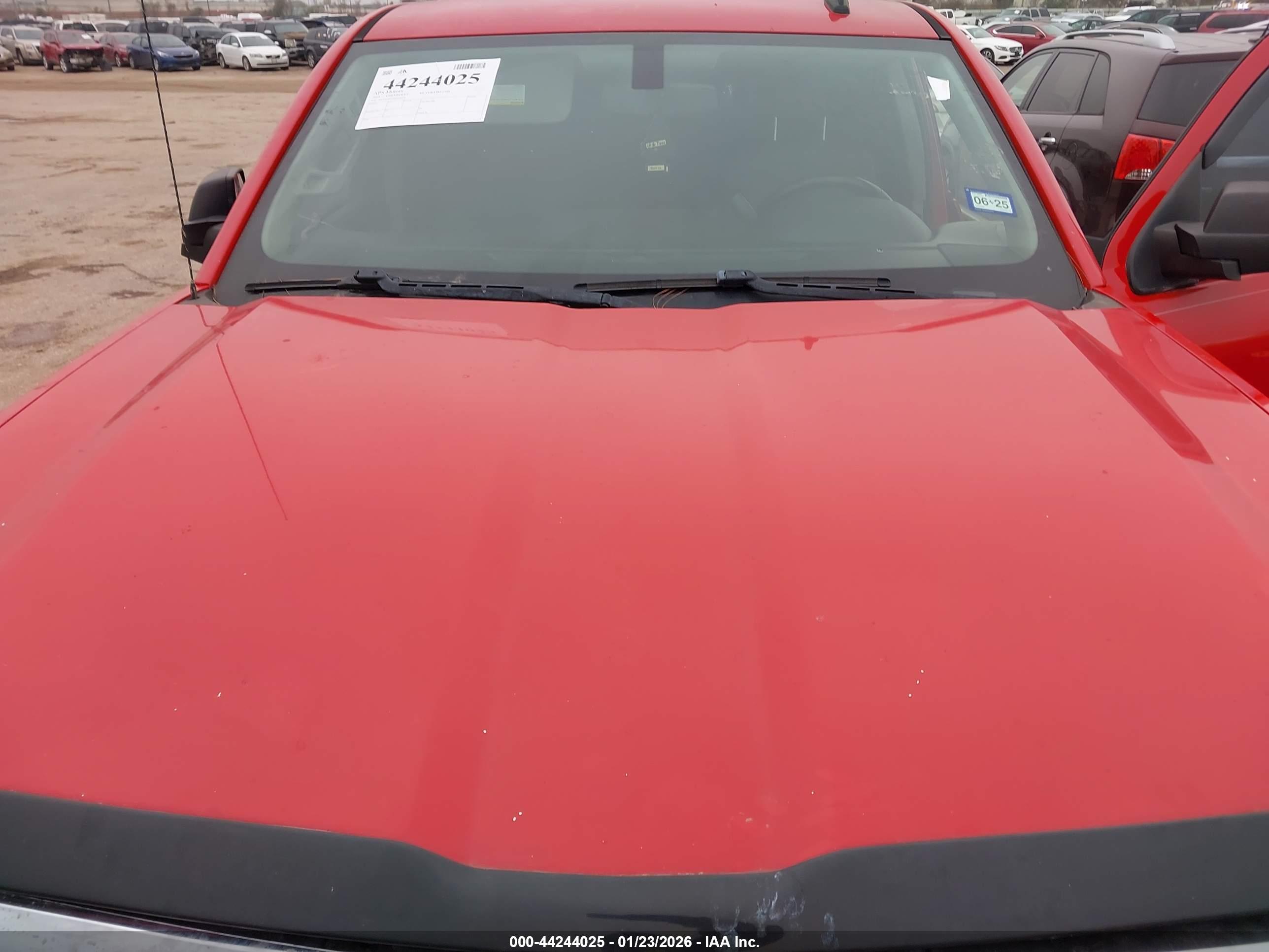 CHEVROLET SILVERADO image 10