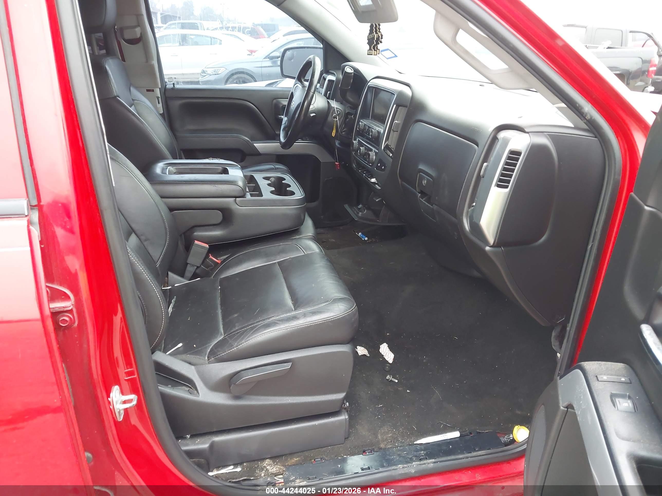 CHEVROLET SILVERADO image 5