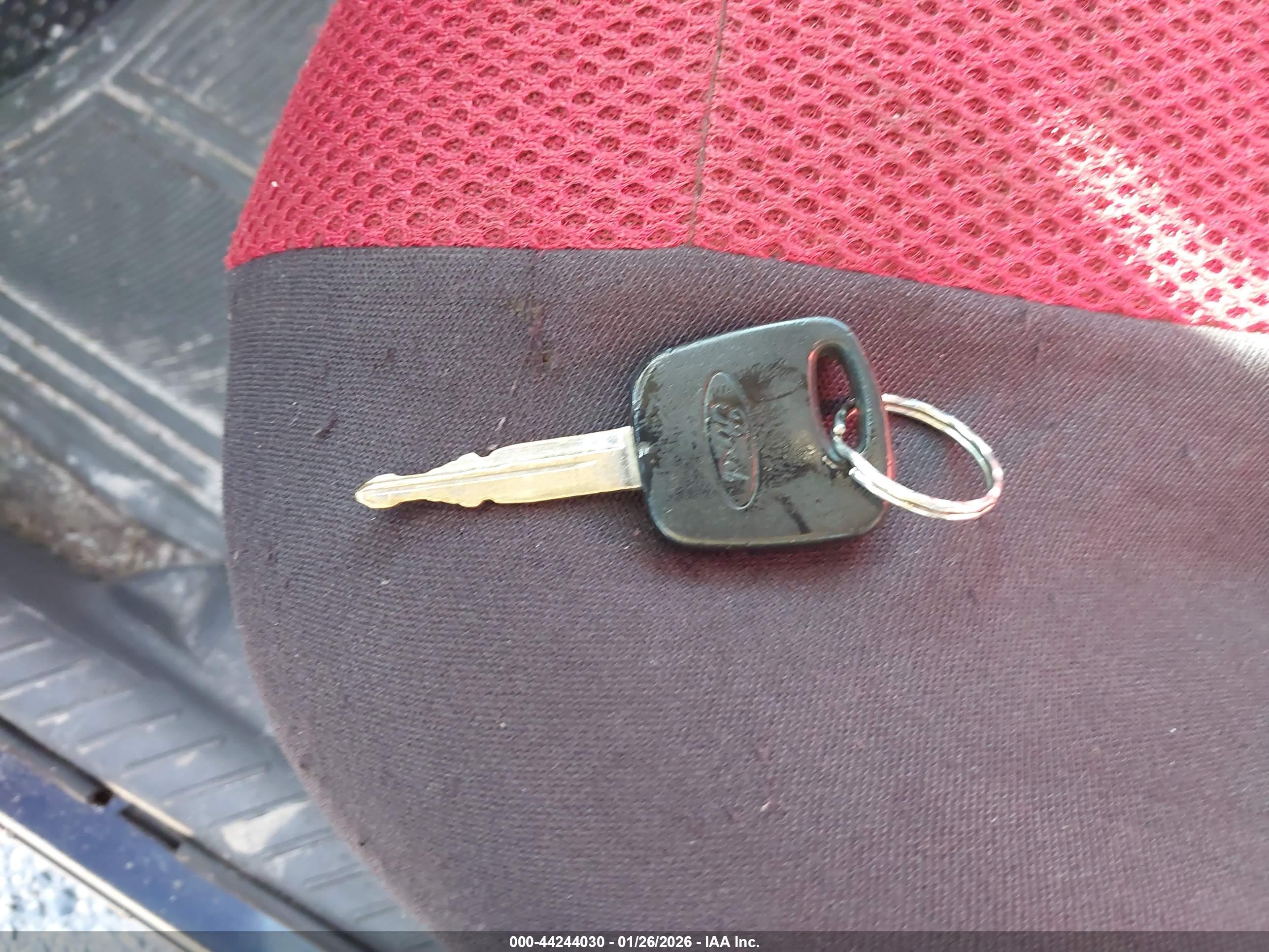 FORD ESCAPE image 11