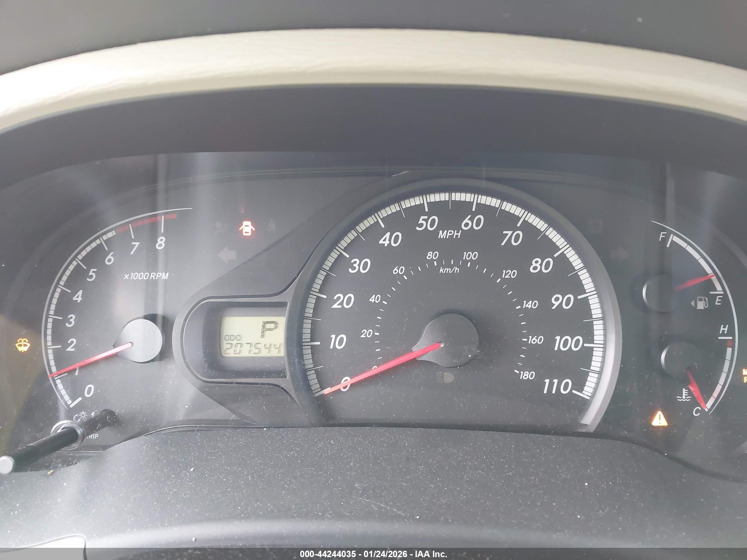 TOYOTA SIENNA image 7