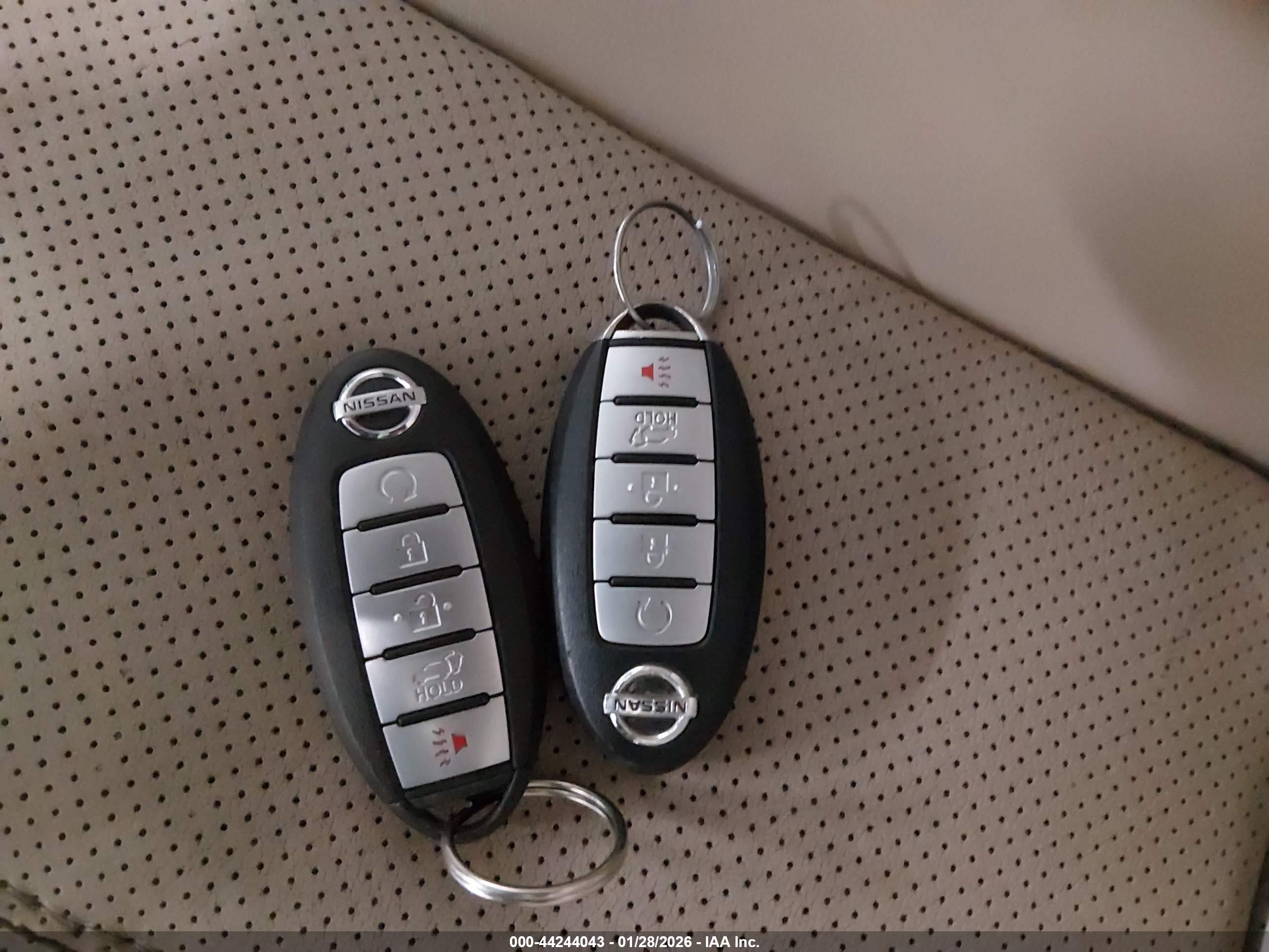NISSAN PATHFINDER image 11