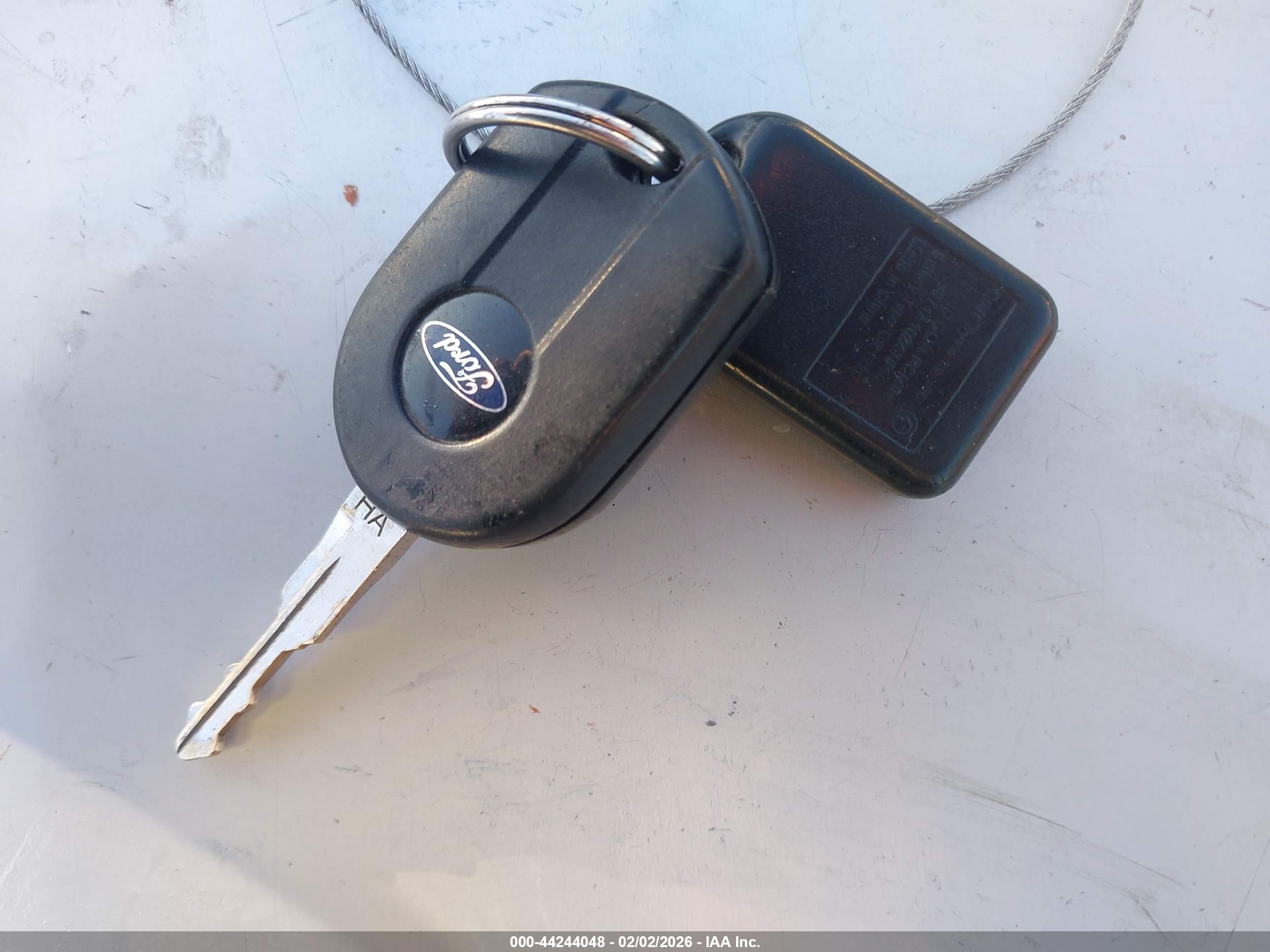 FORD ESCAPE image 11