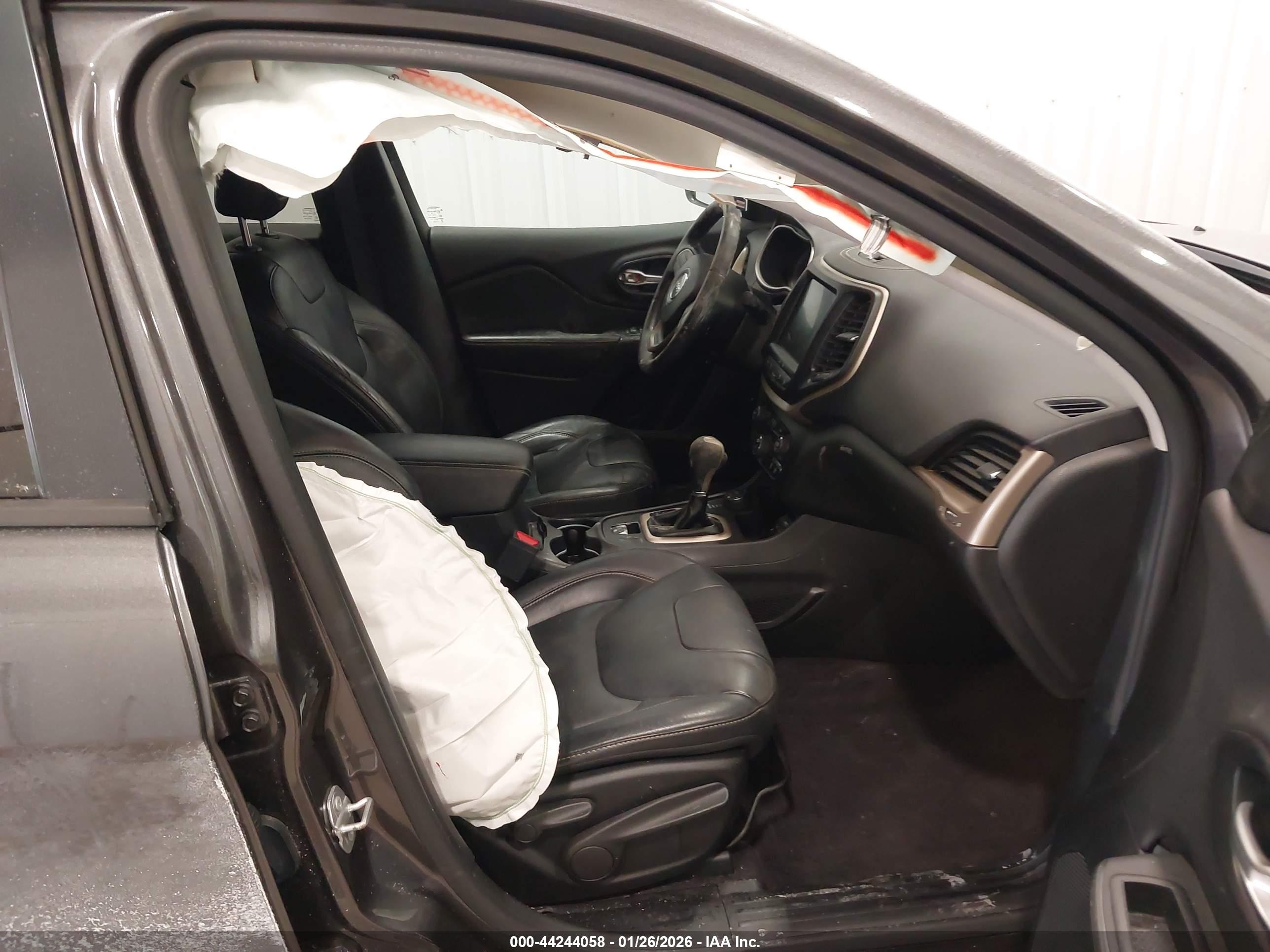 JEEP CHEROKEE image 5