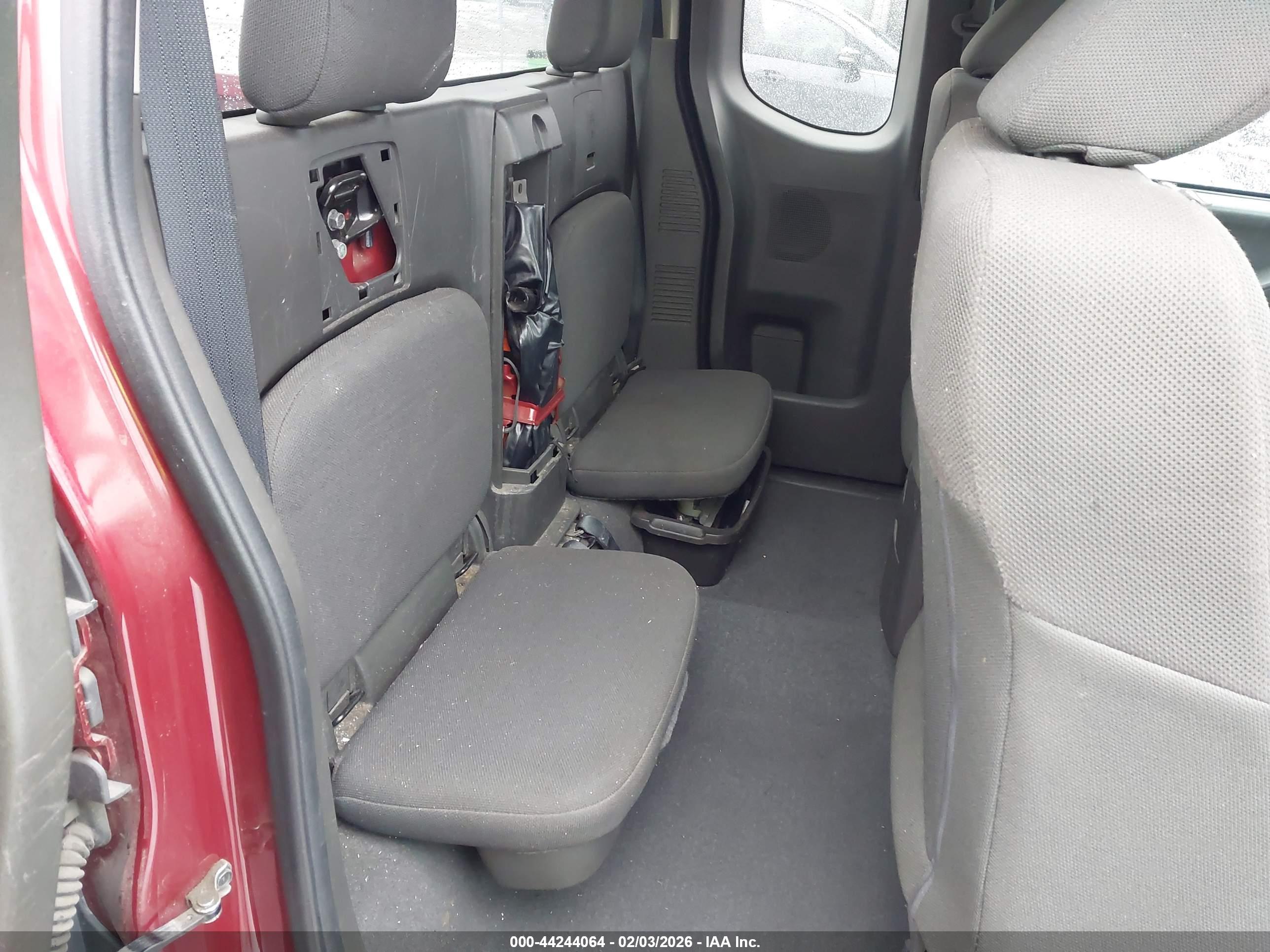 NISSAN FRONTIER image 8