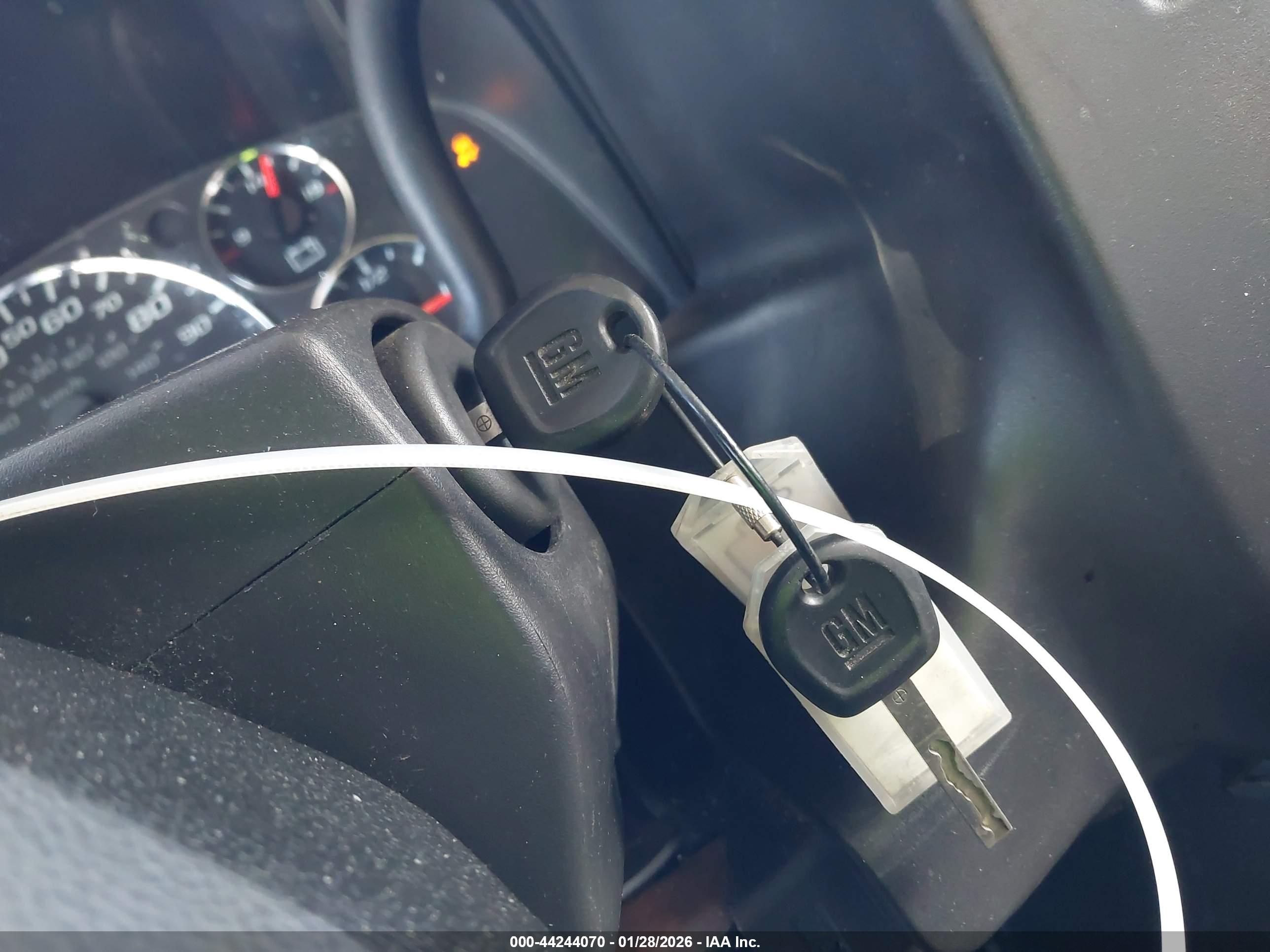 CHEVROLET EXPRESS image 11