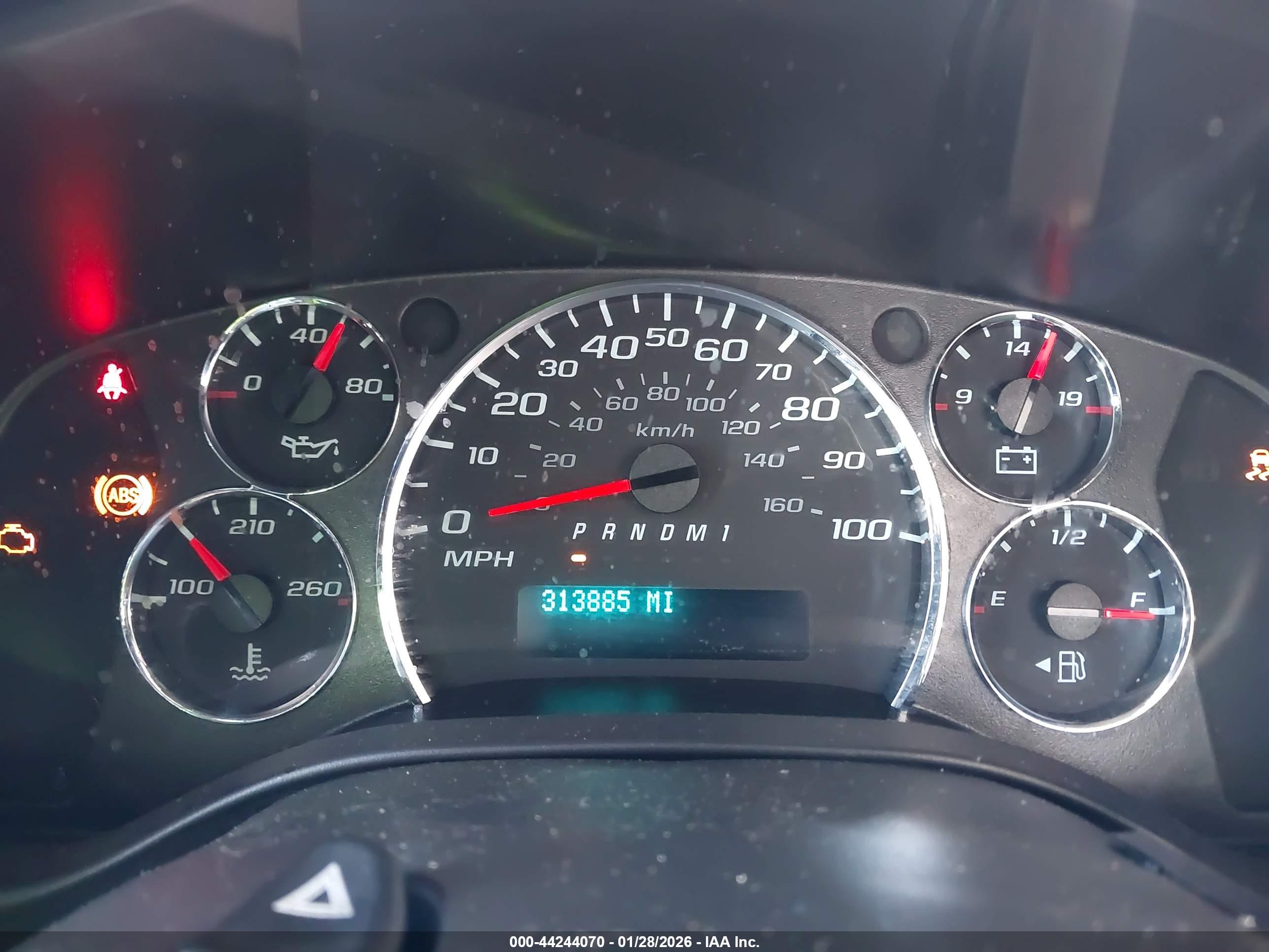 CHEVROLET EXPRESS image 6