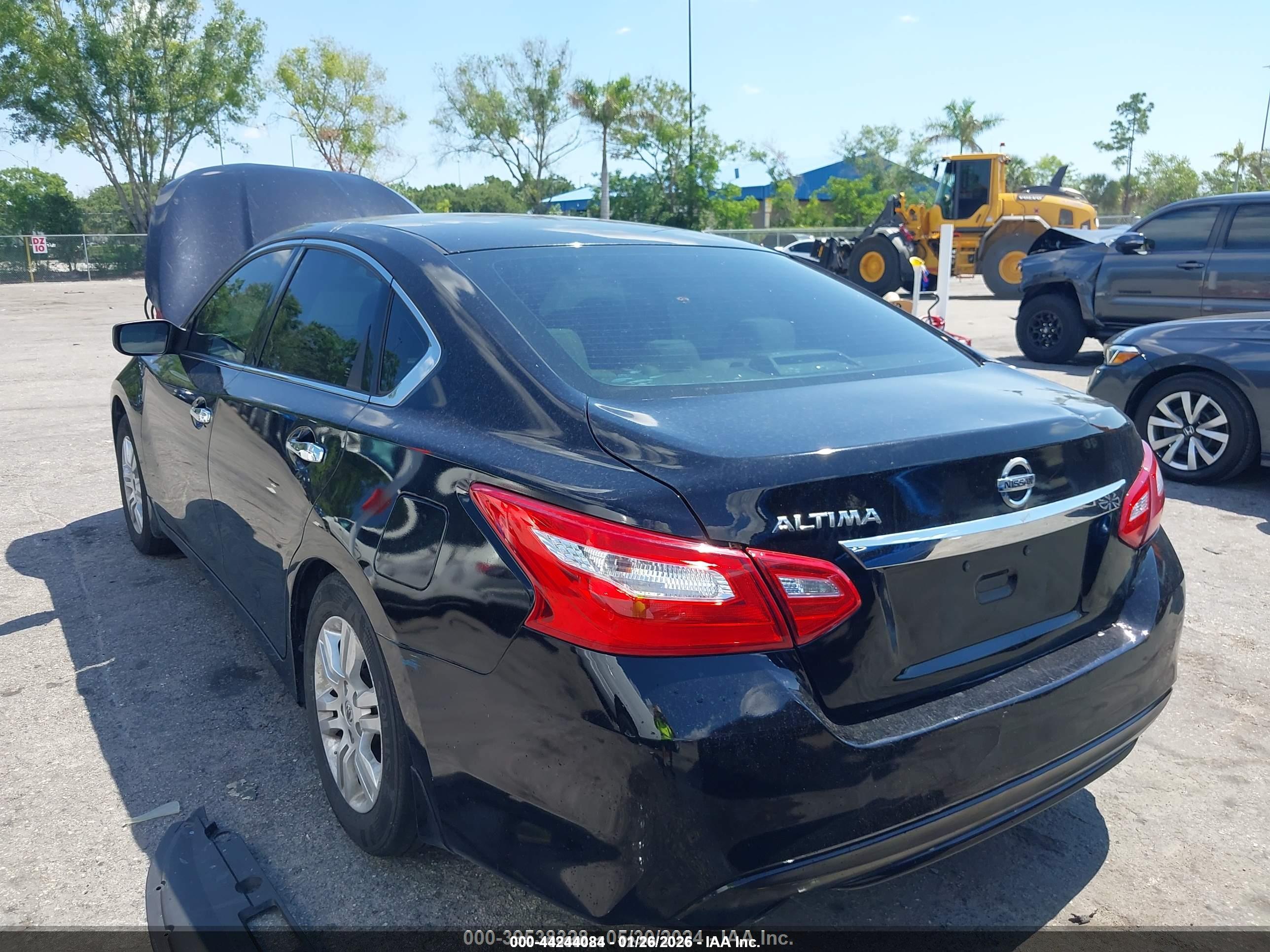NISSAN ALTIMA image 3