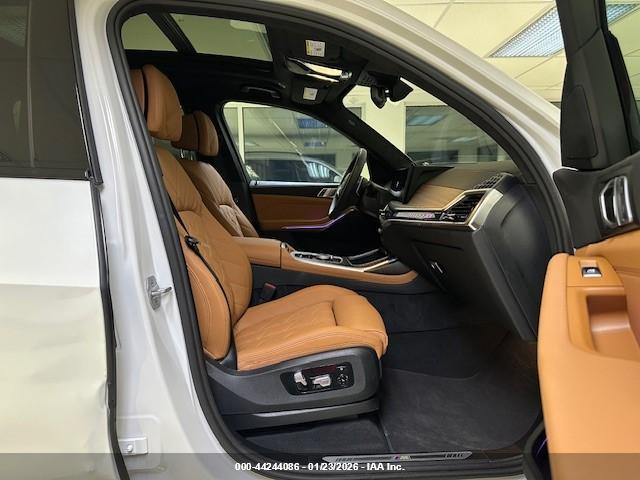 BMW X7 image 5